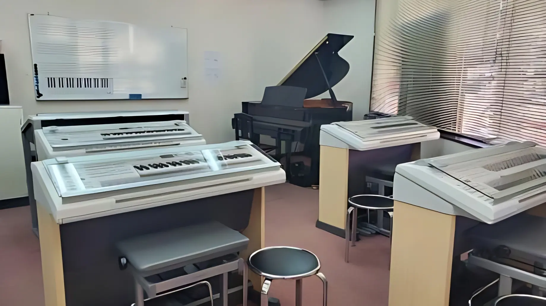 玉田ピアノ 和楽器 石橋センターのサムネイル画像 2