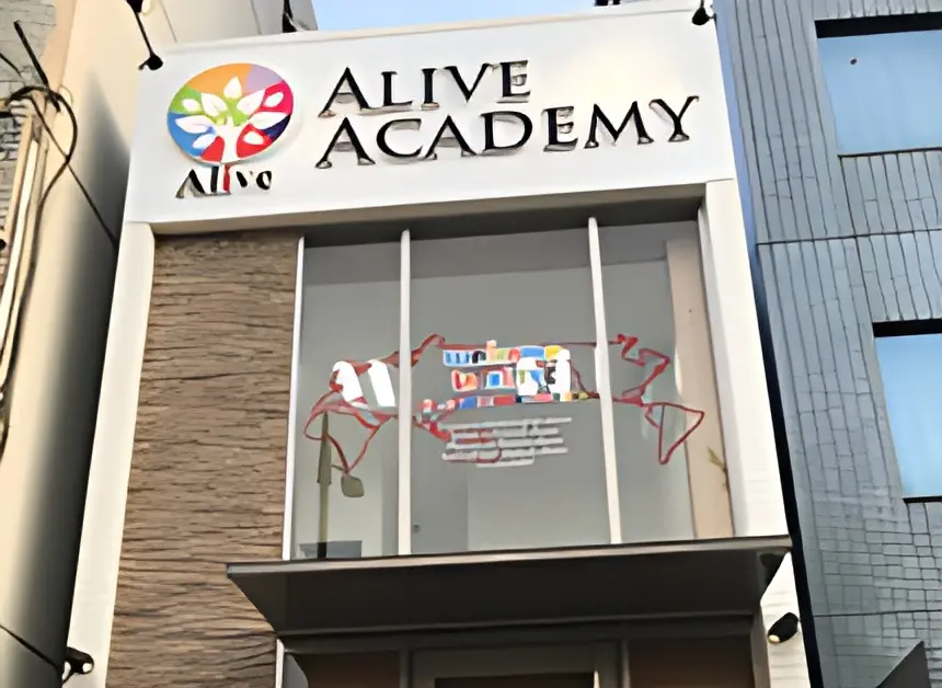 Tech Global School(テックグローバルスクール) 覚王山校のサムネイル画像 5