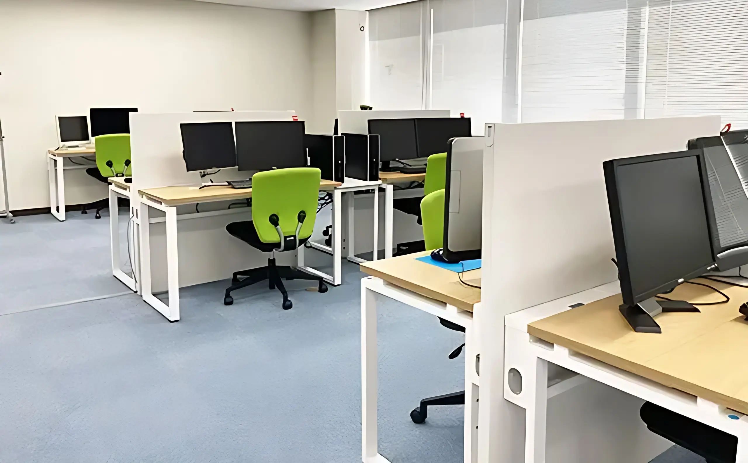 Winスクール パソコン 広島本校のサムネイル画像 3