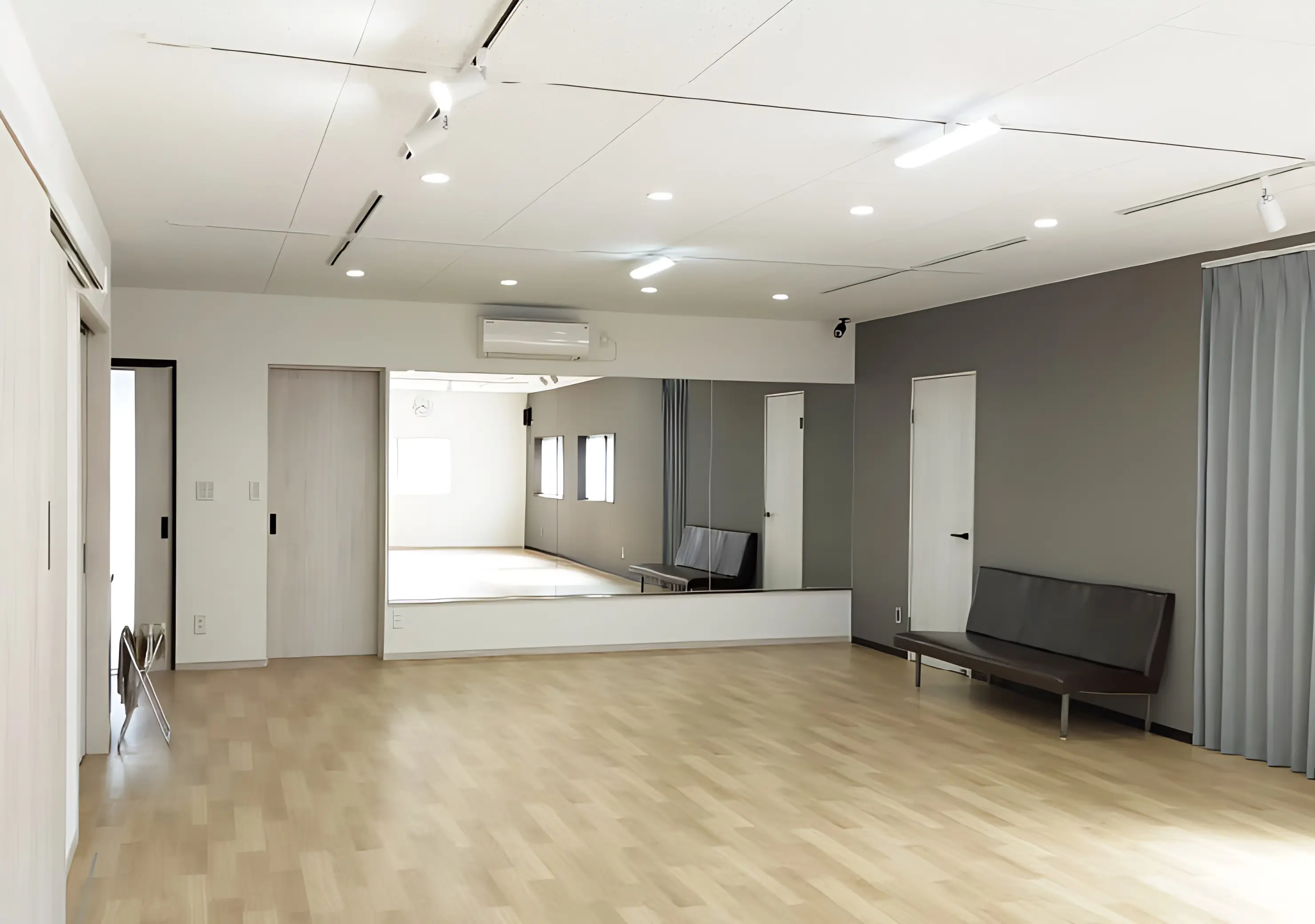 Atelier Urela(アトリエユレーラ) 美術（絵画・造形・工作） 万野原新田教室のメイン画像