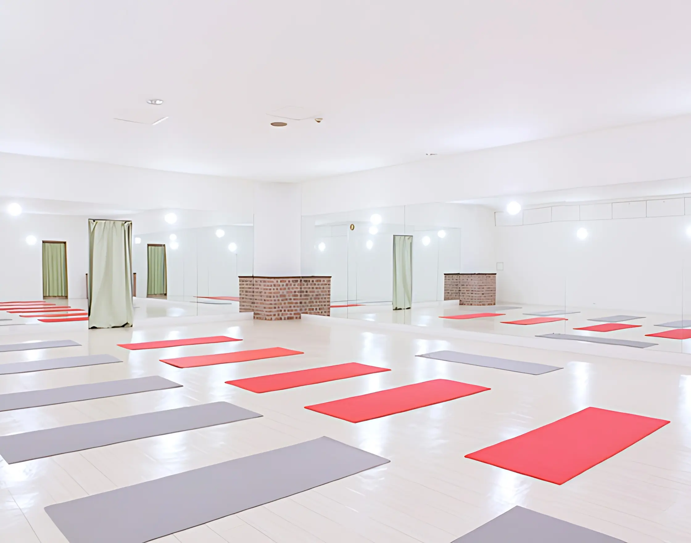 テニスラウンジ ウェルネススクエア新栄のサムネイル画像 4