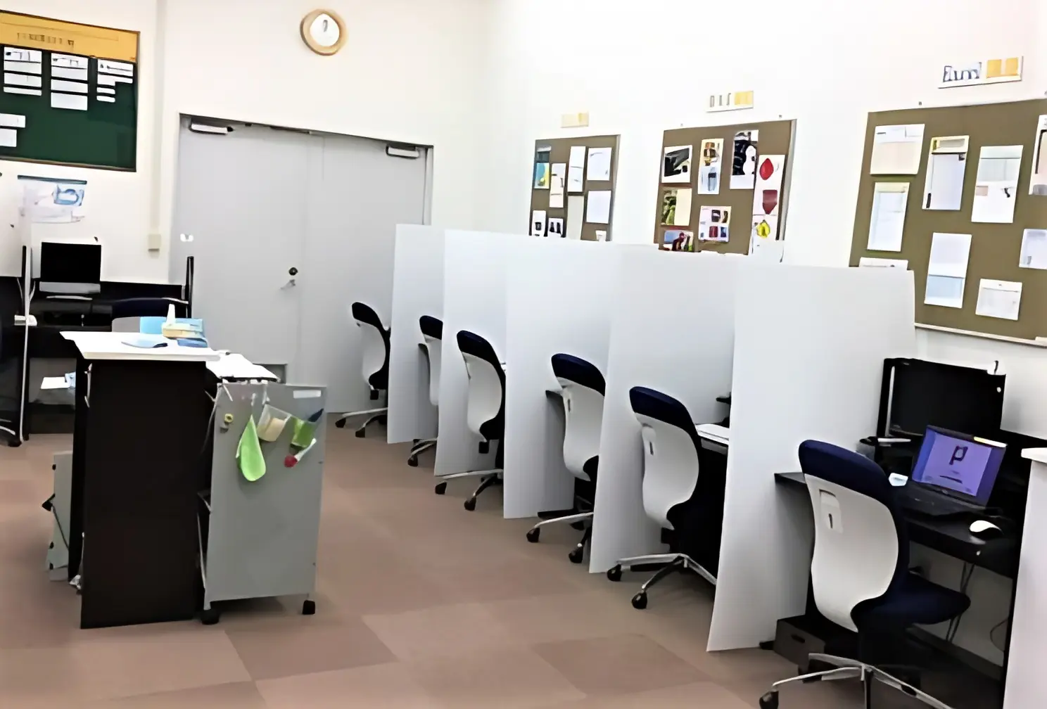 パソコン教室わかるとできる コムボックス光明池校のメイン画像