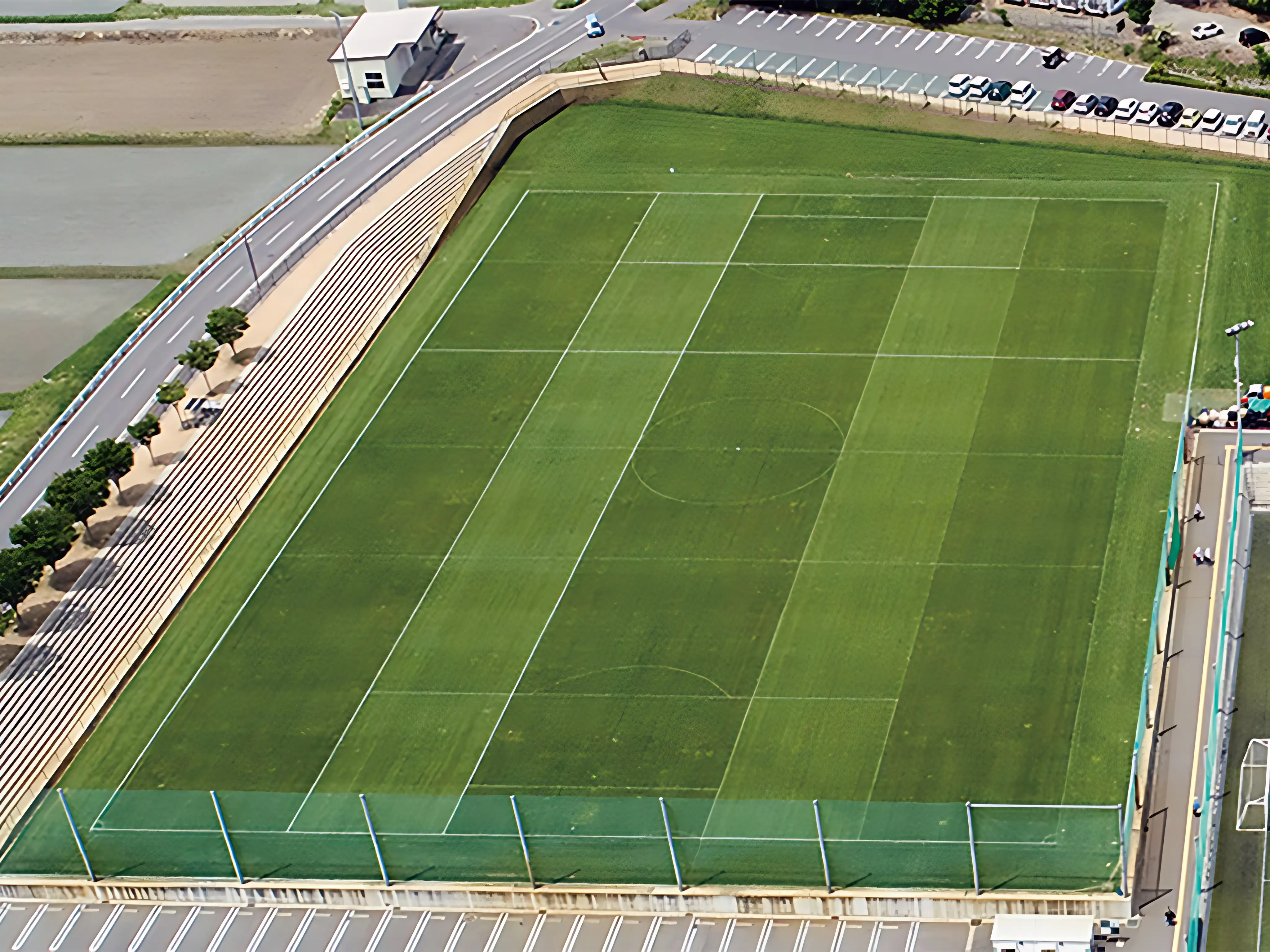 Alagrande(アラグランデ) F.C. かりがねサッカー場のメイン画像