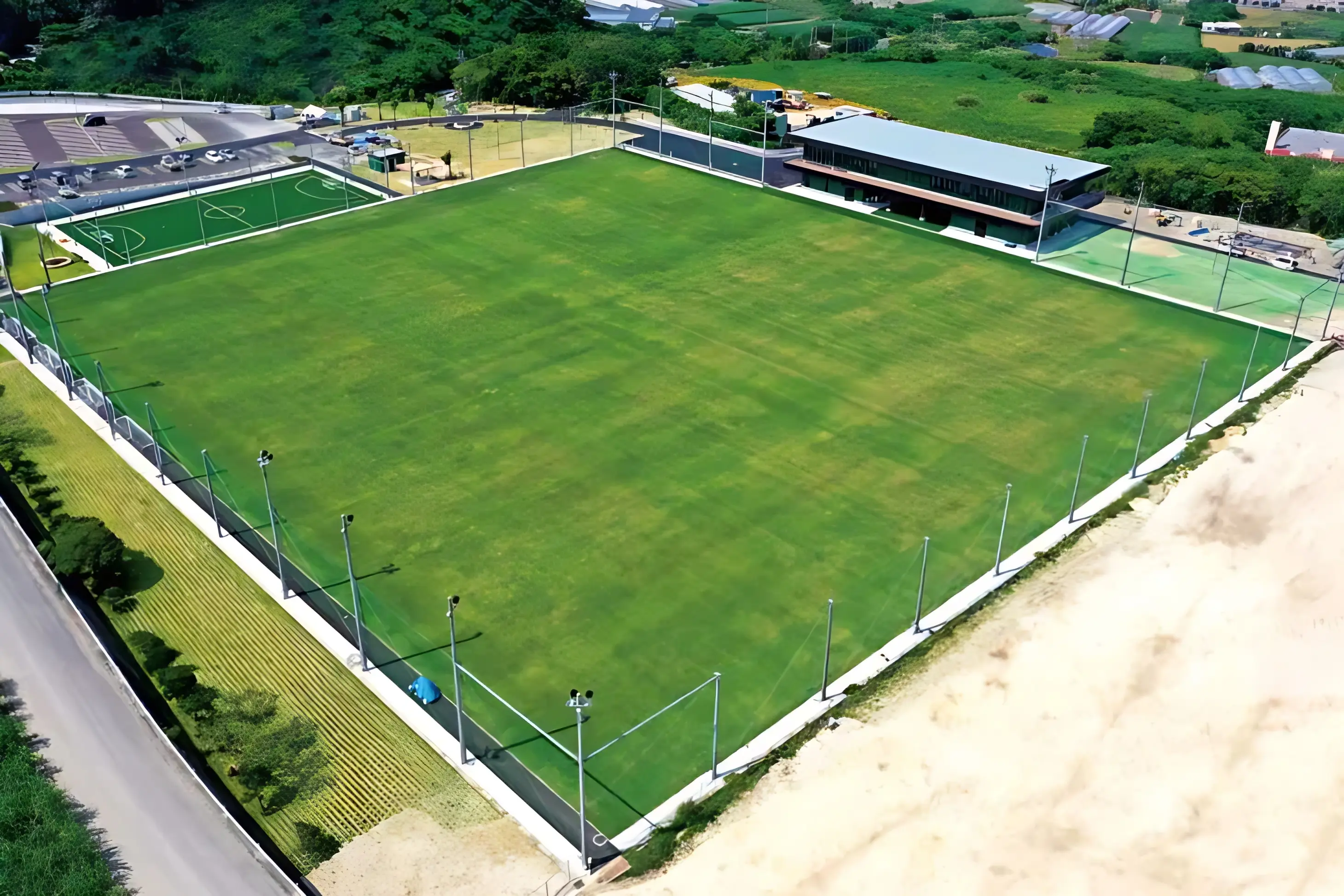 港川キッカーズ 具志頭陸上競技場のメイン画像