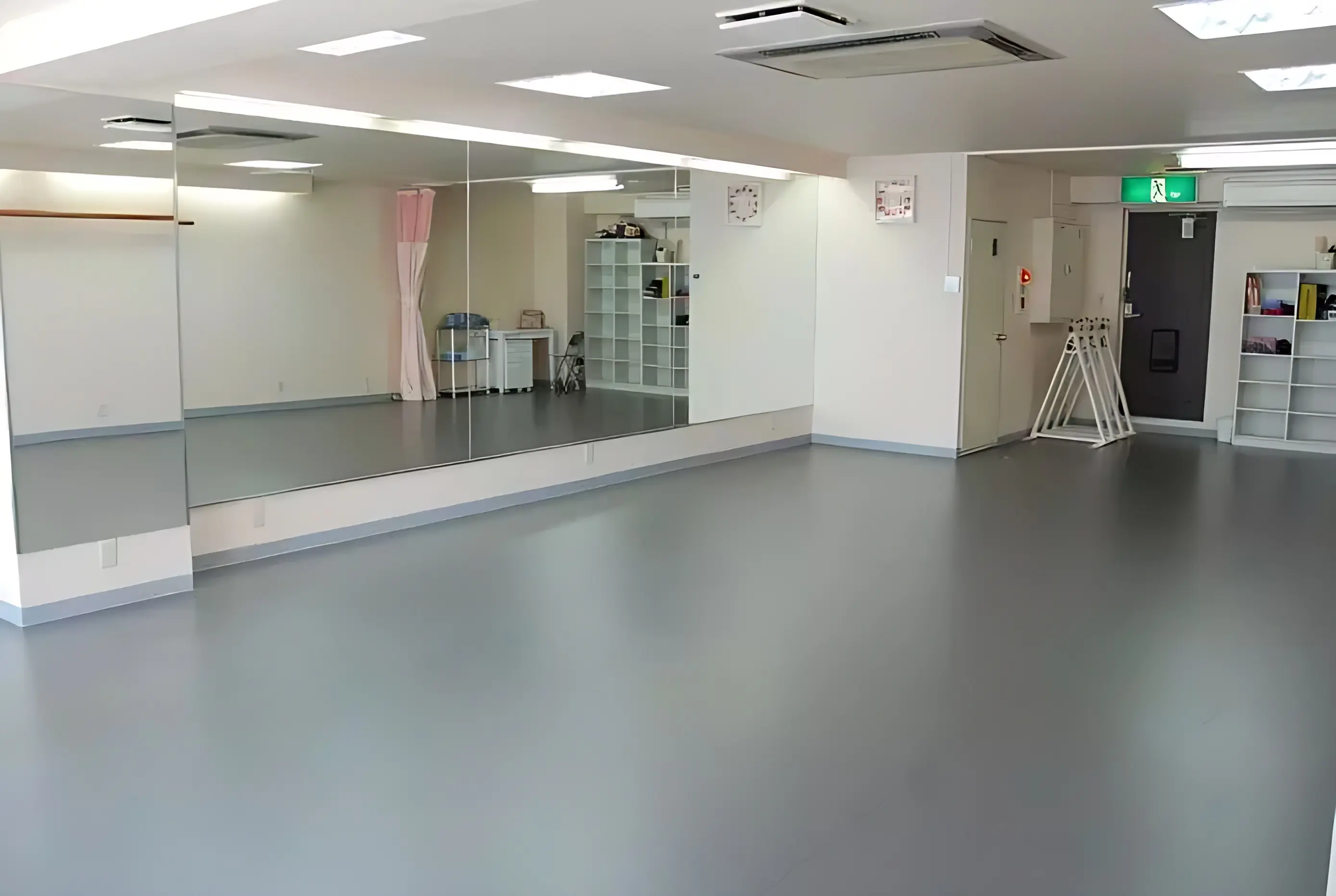 YOU JAZZDANCE & BALLET STUDIO 早稲田教室のサムネイル画像 2