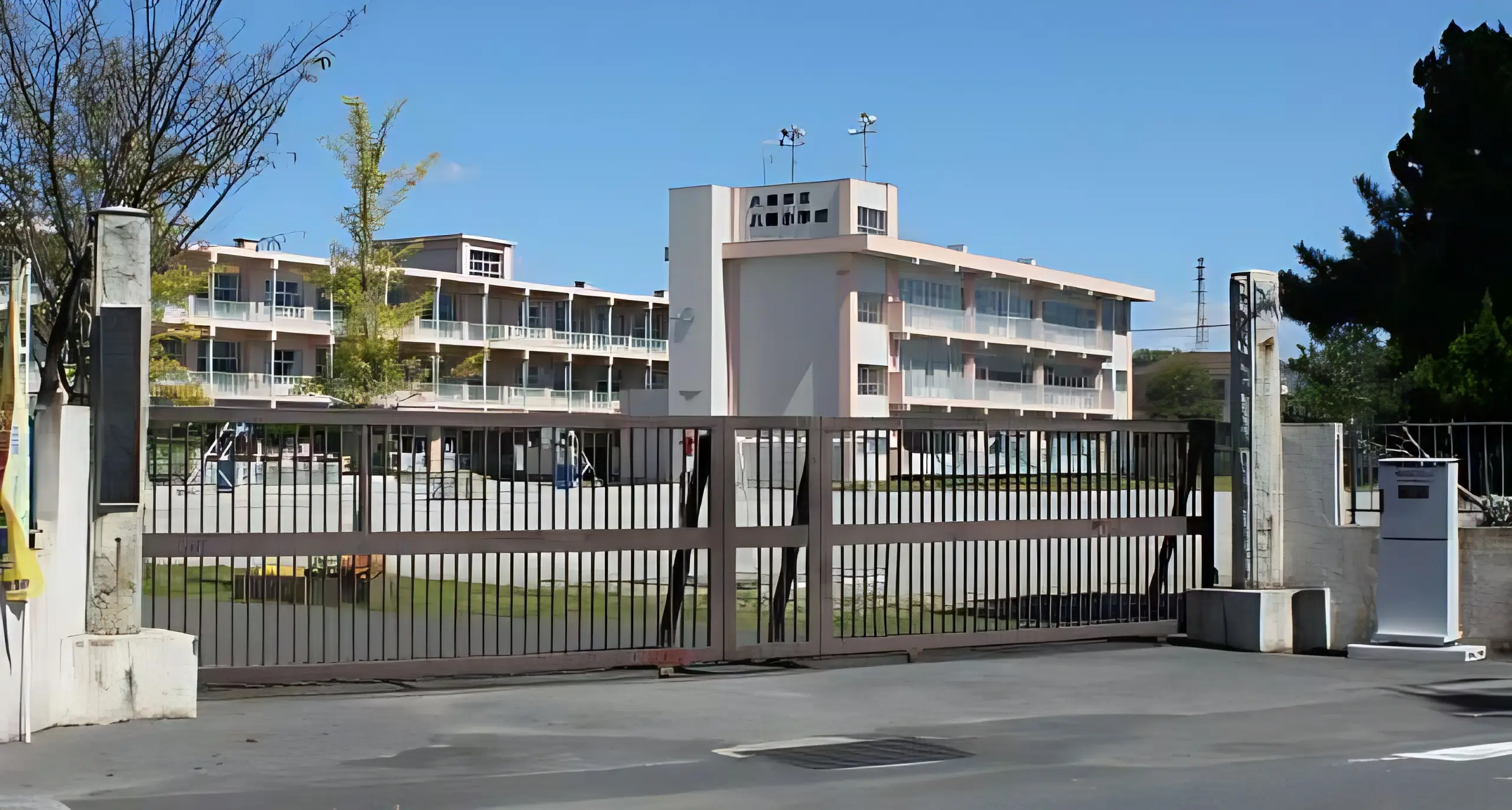 武術研修舘 中央教室のサムネイル画像 2