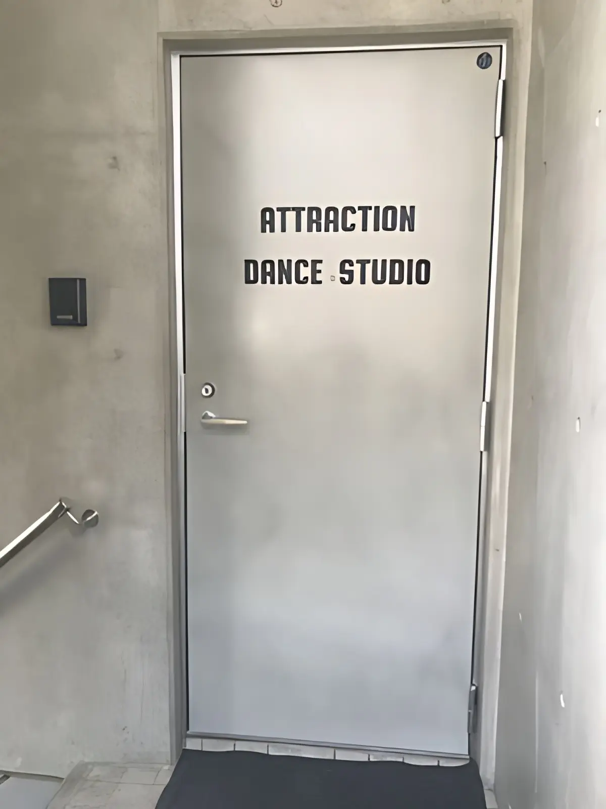 アトラクション　ダンススタジオ 下平間教室のサムネイル画像 4