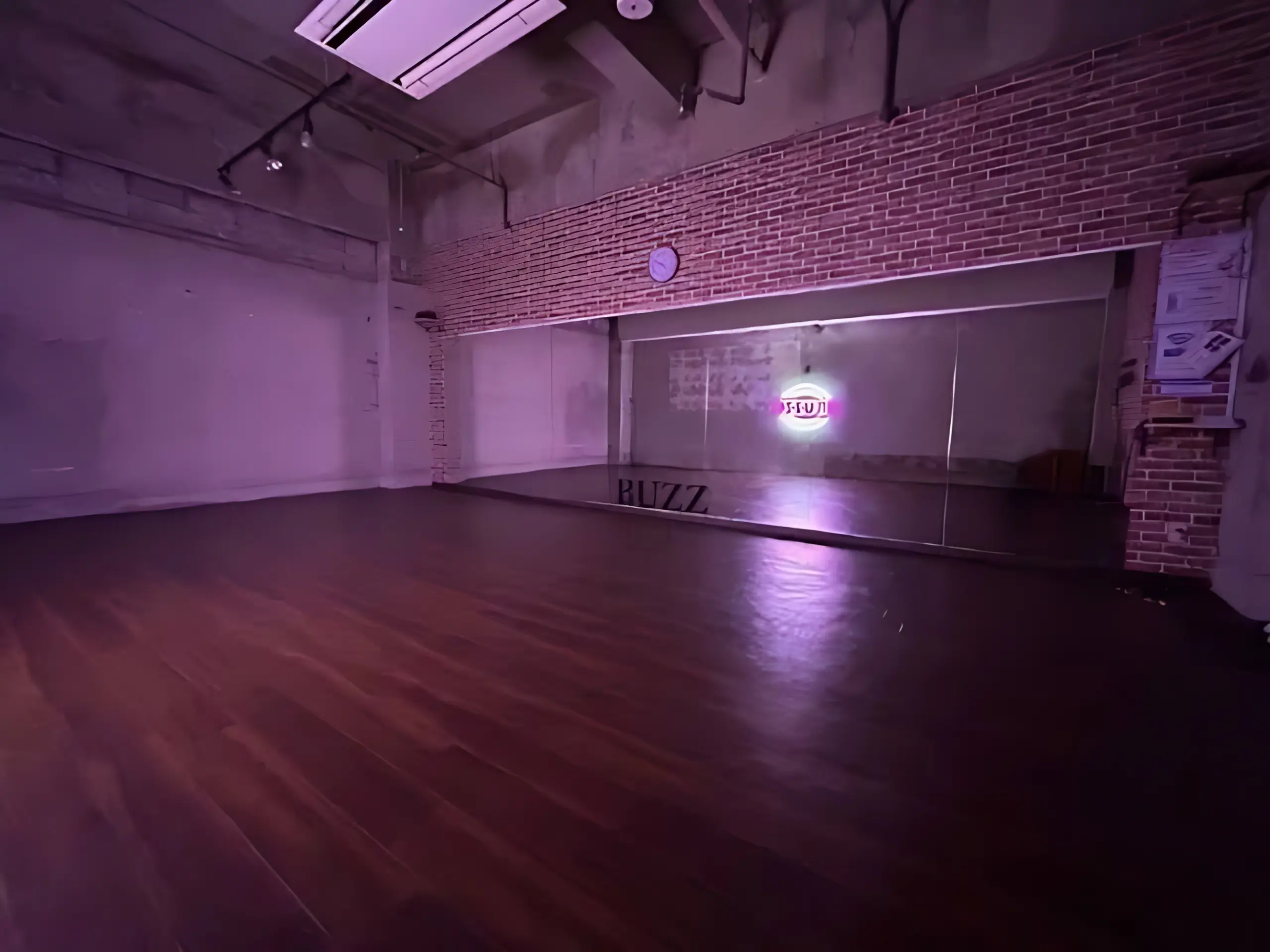 YELLOW SPARROW ダンス 京橋校のメイン画像