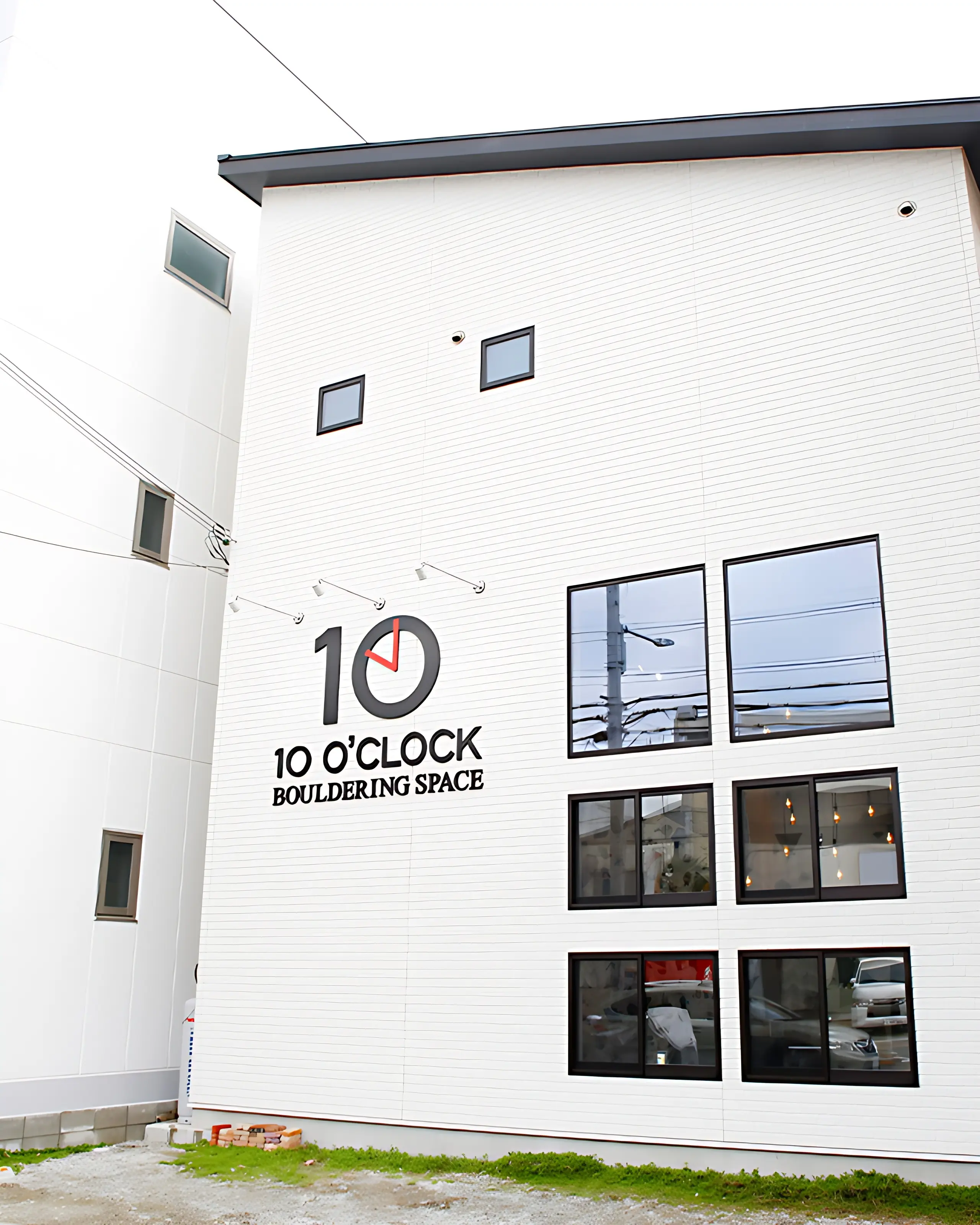 10 O'CLOCK BOULDERING SPACE 志紀教室のサムネイル画像 3