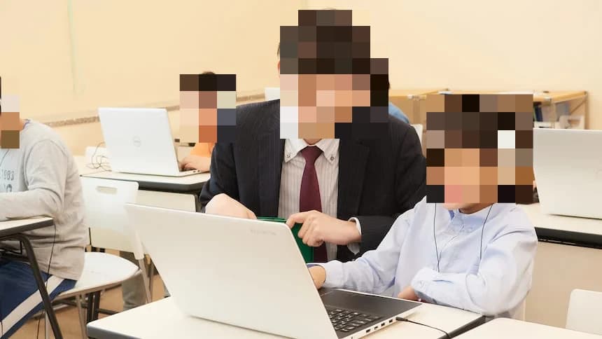 QUREOプログラミング教室 自立学習RED福岡平尾教室 画像 1