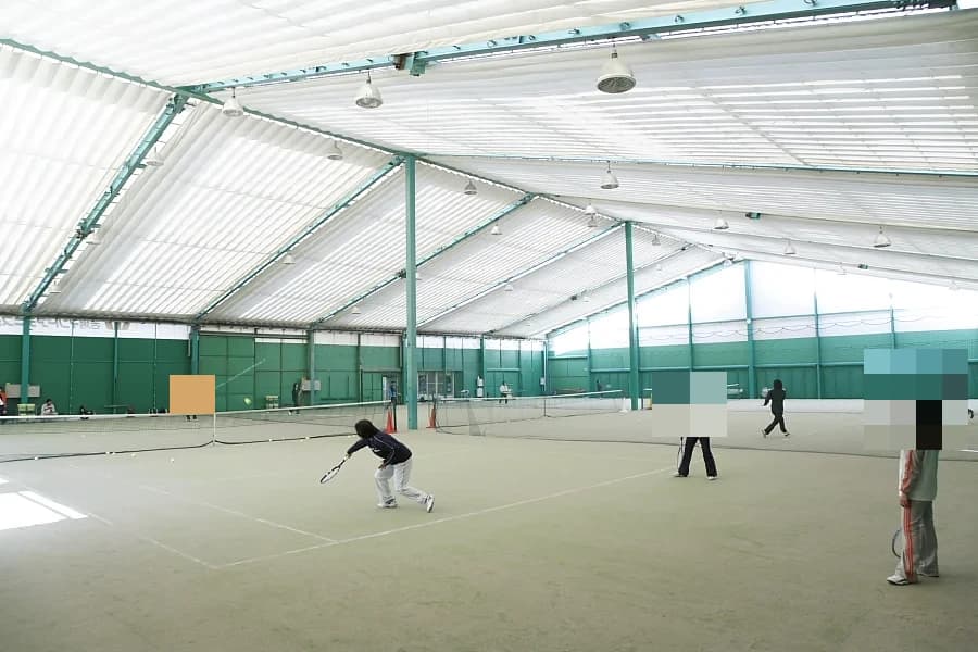 若鳩インドアテニスクラブ 半頭教室 画像 1