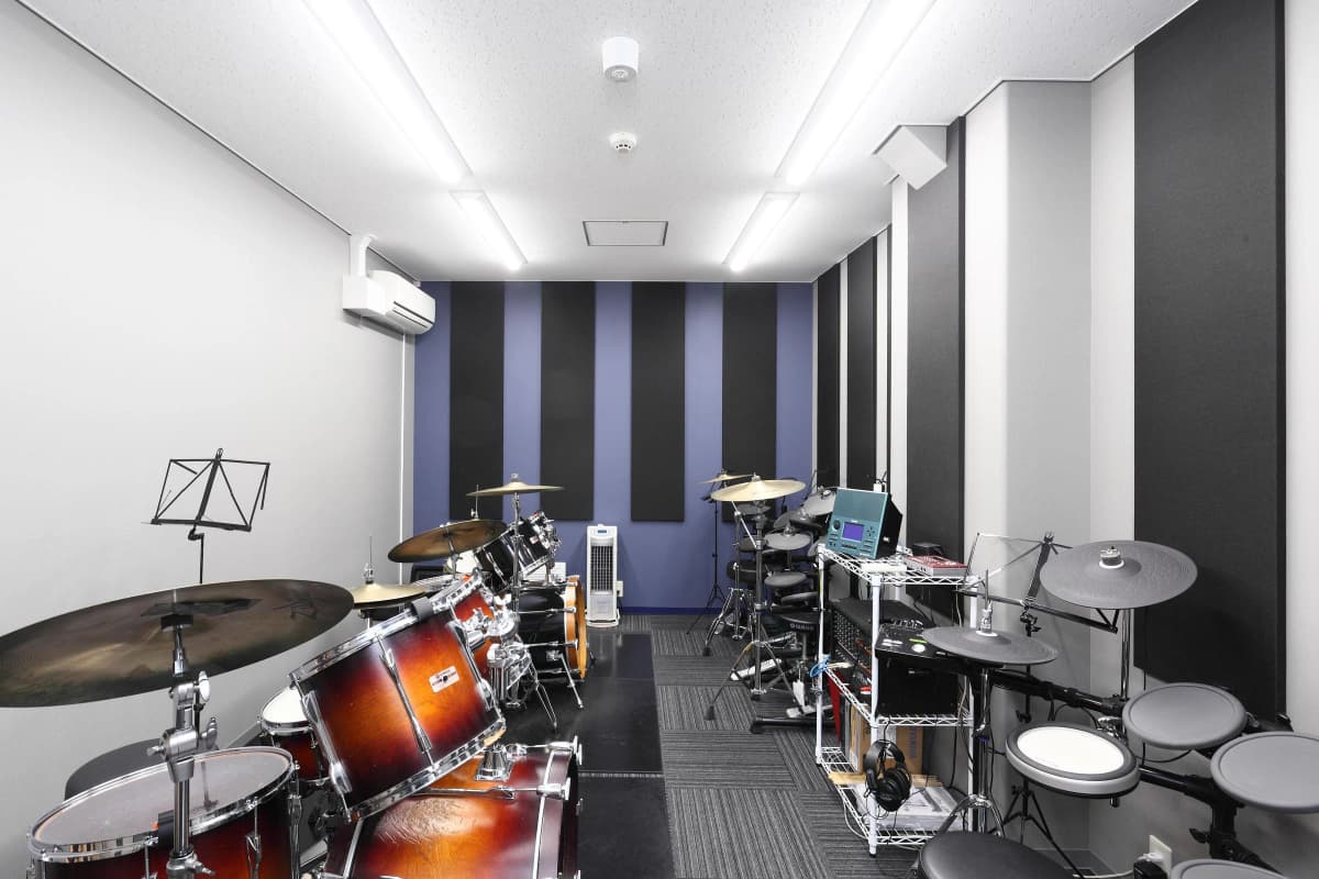 大東楽器 エレキベース 寝屋川店のサムネイル画像 4