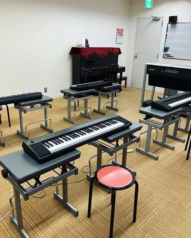 ハセガワ楽器 電子オルガン 日生中央センターのサムネイル画像 4