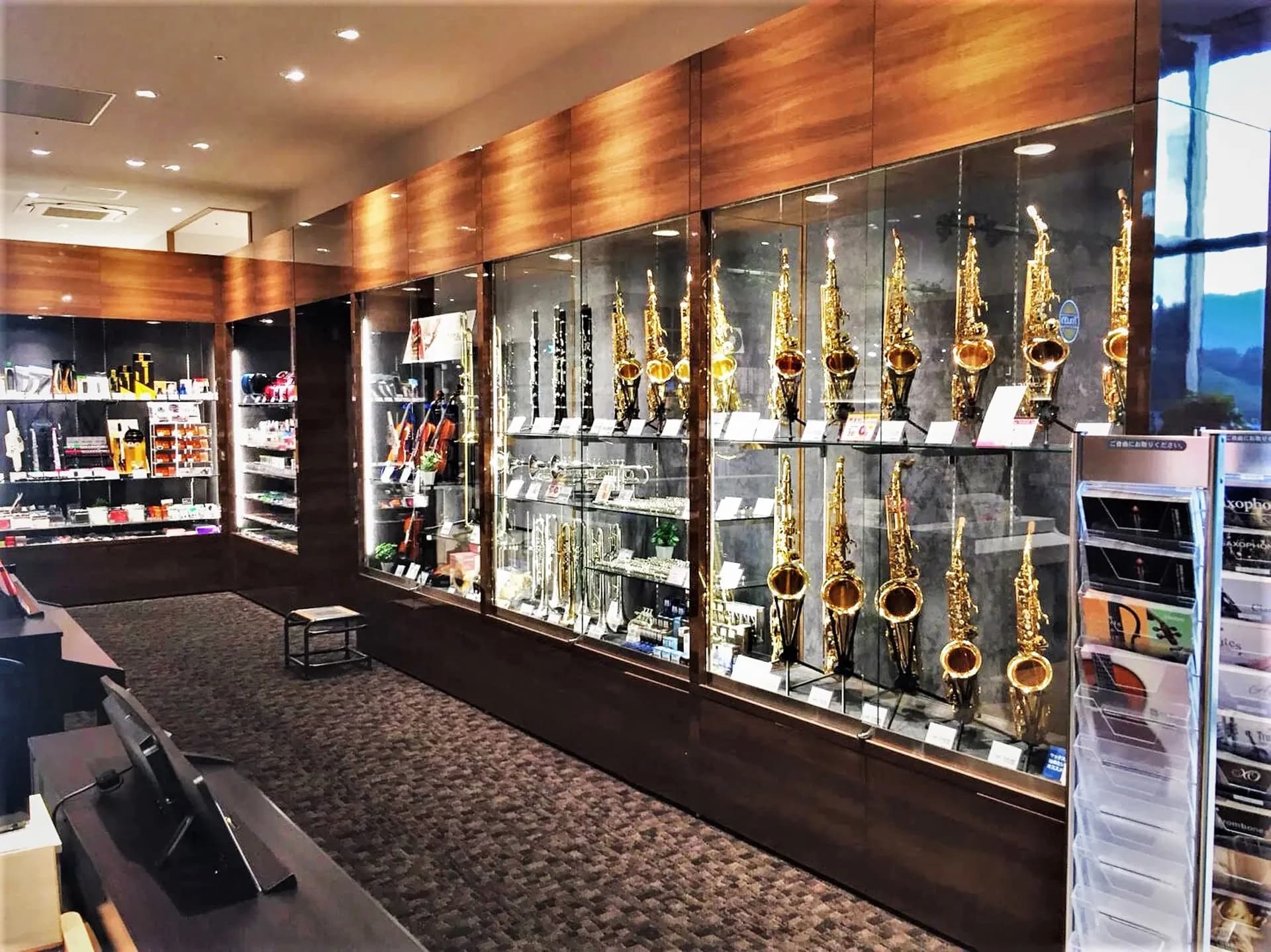 島村楽器 フルート THE OUTLETS HIROSHIMA店のサムネイル画像 2