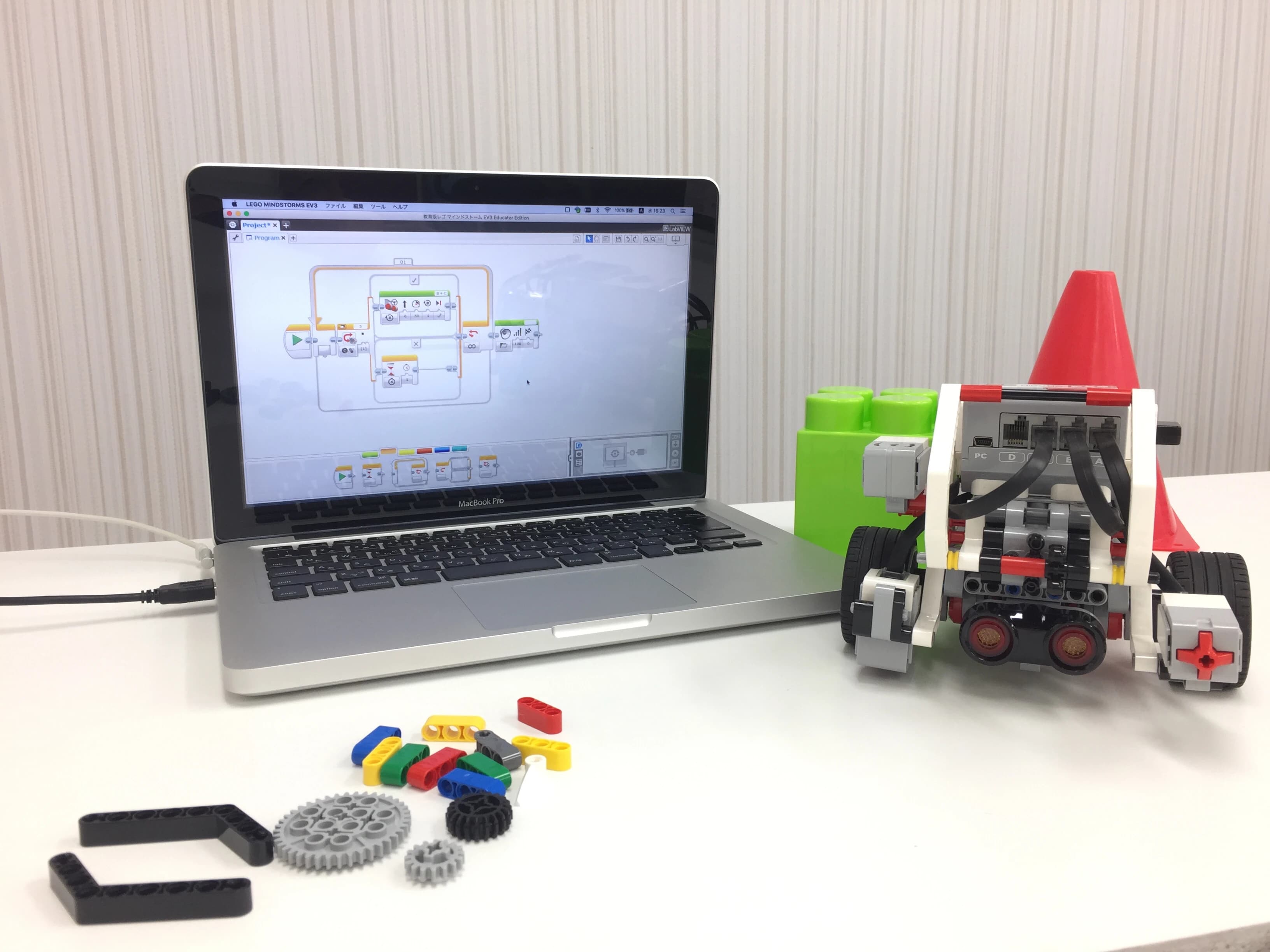 ジーニアスクラブ ロボット・プログラミング教室 武豊町教室のサムネイル画像 2