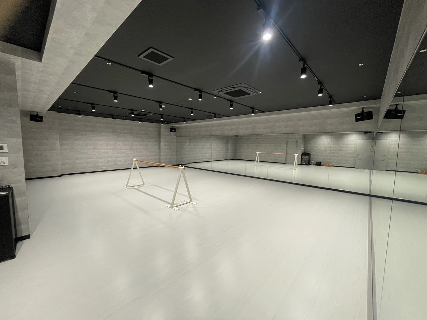 京峰 BALLET STUDIOのサムネイル画像 5