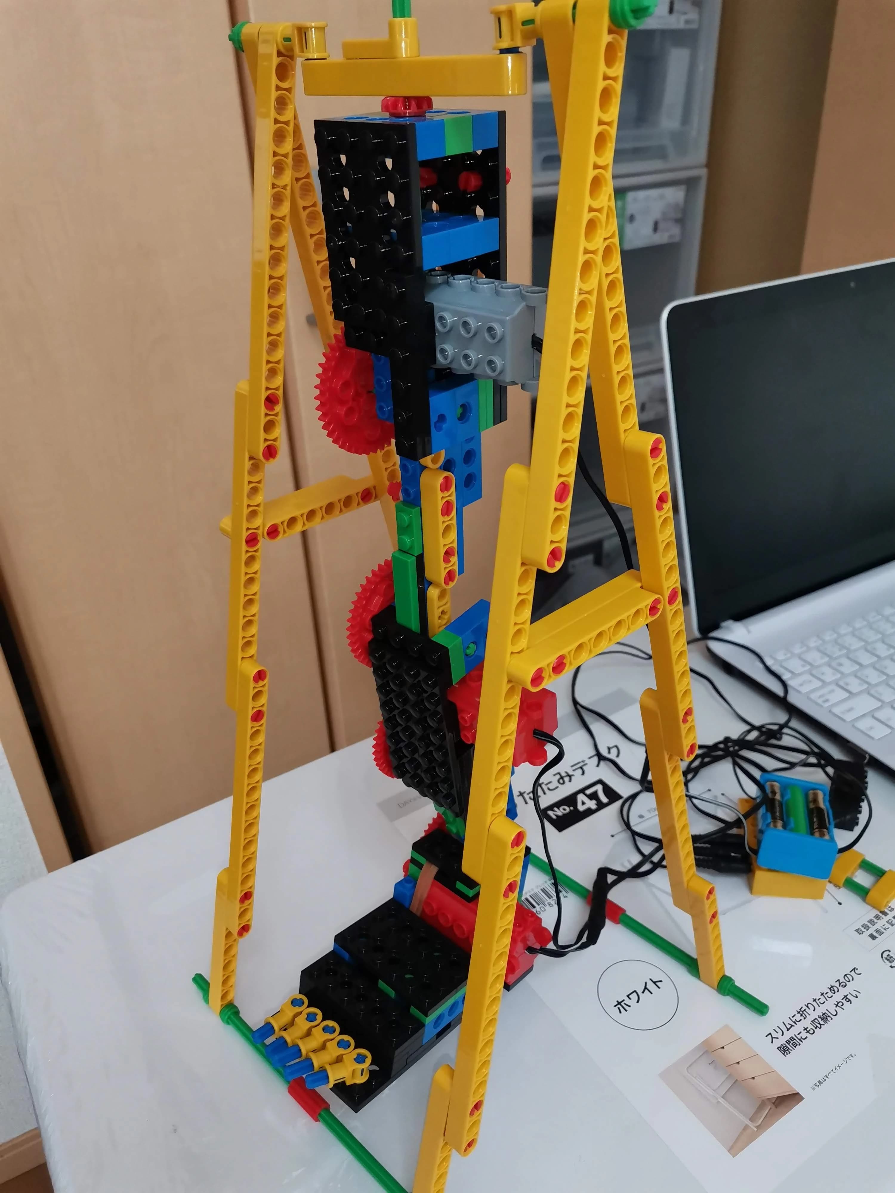 ヒューマンアカデミージュニアロボット教室 ロボティクスプロフェッサーコース 目白駅前のサムネイル画像 2