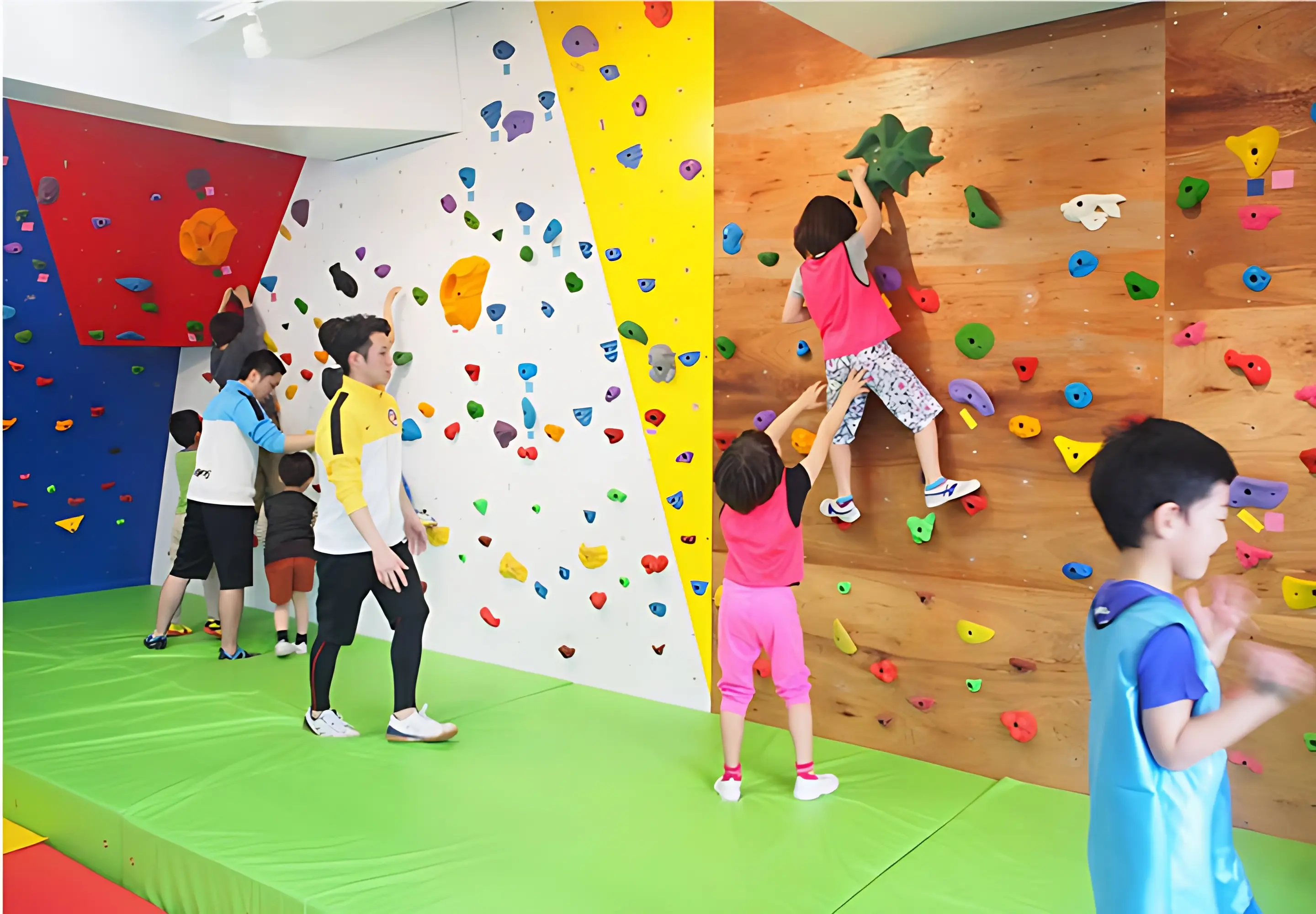 スポーツクラブCUPS サッカー 上本町店のメイン画像