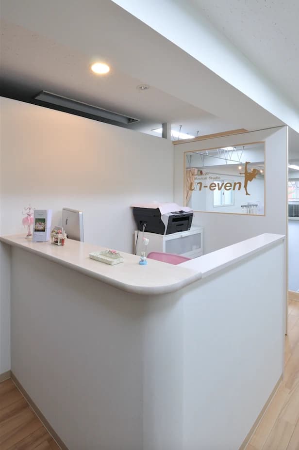 国立ミュージカルスタジオ　ｕｎ－ｅｖｅｎ バレエ 東教室のサムネイル画像 2