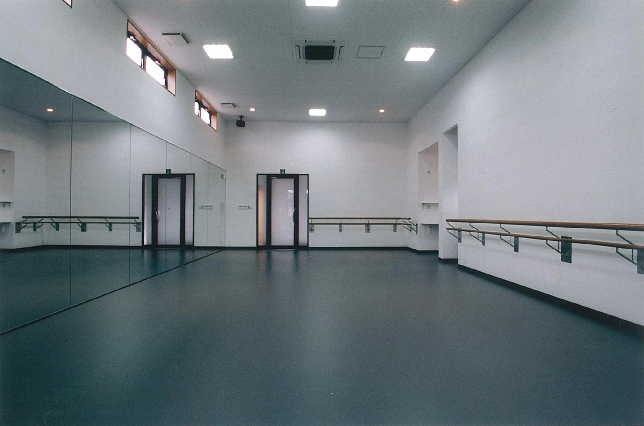 Aiko Seaman Ballet Studio(アイコ・シーマンバレエスタジオ) 四ノ宮川原町教室のサムネイル画像 3