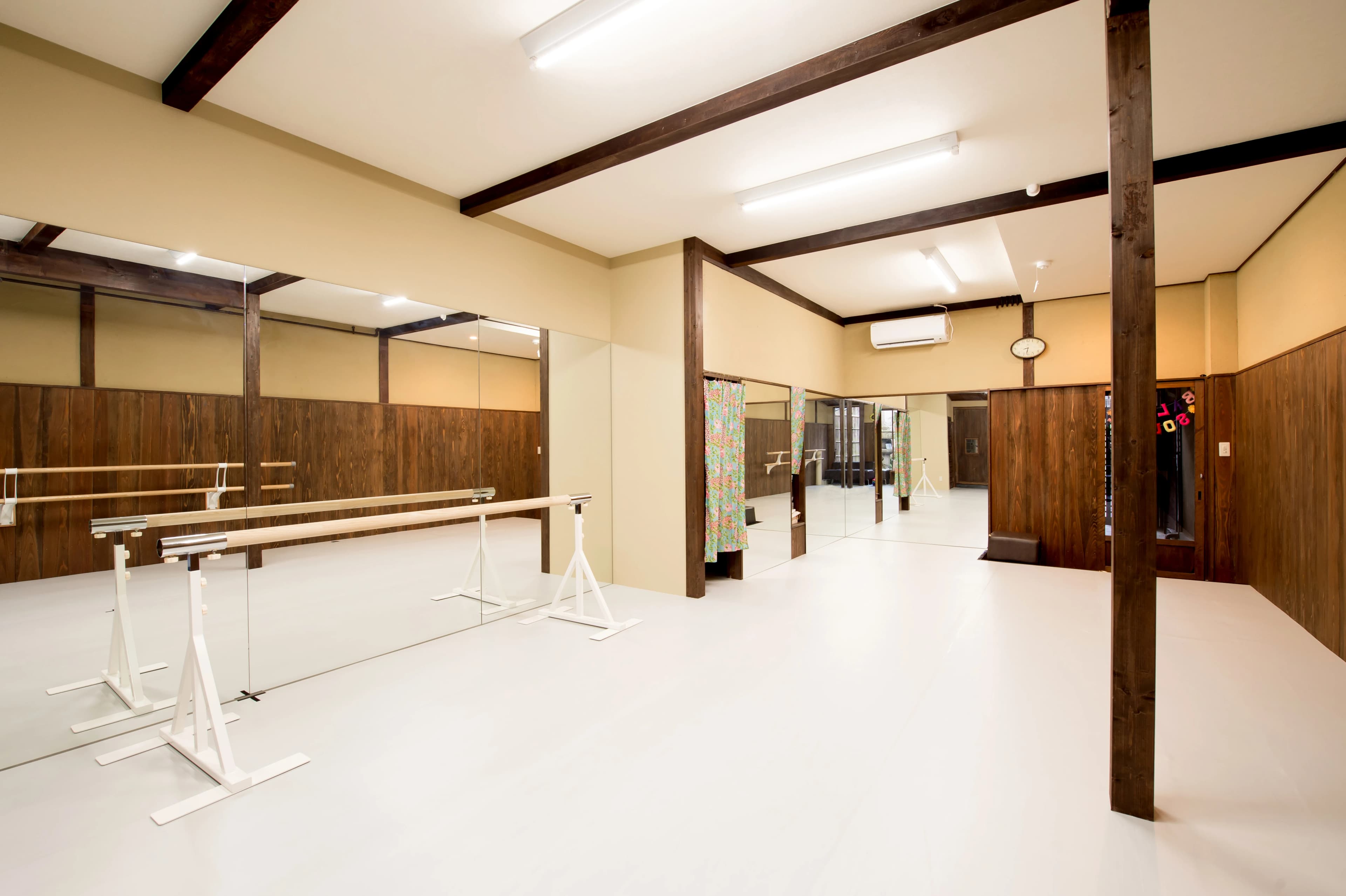 Studio Corps Labo(コラボ) バレエ 岩上通高辻下る吉文字町教室のサムネイル画像 5