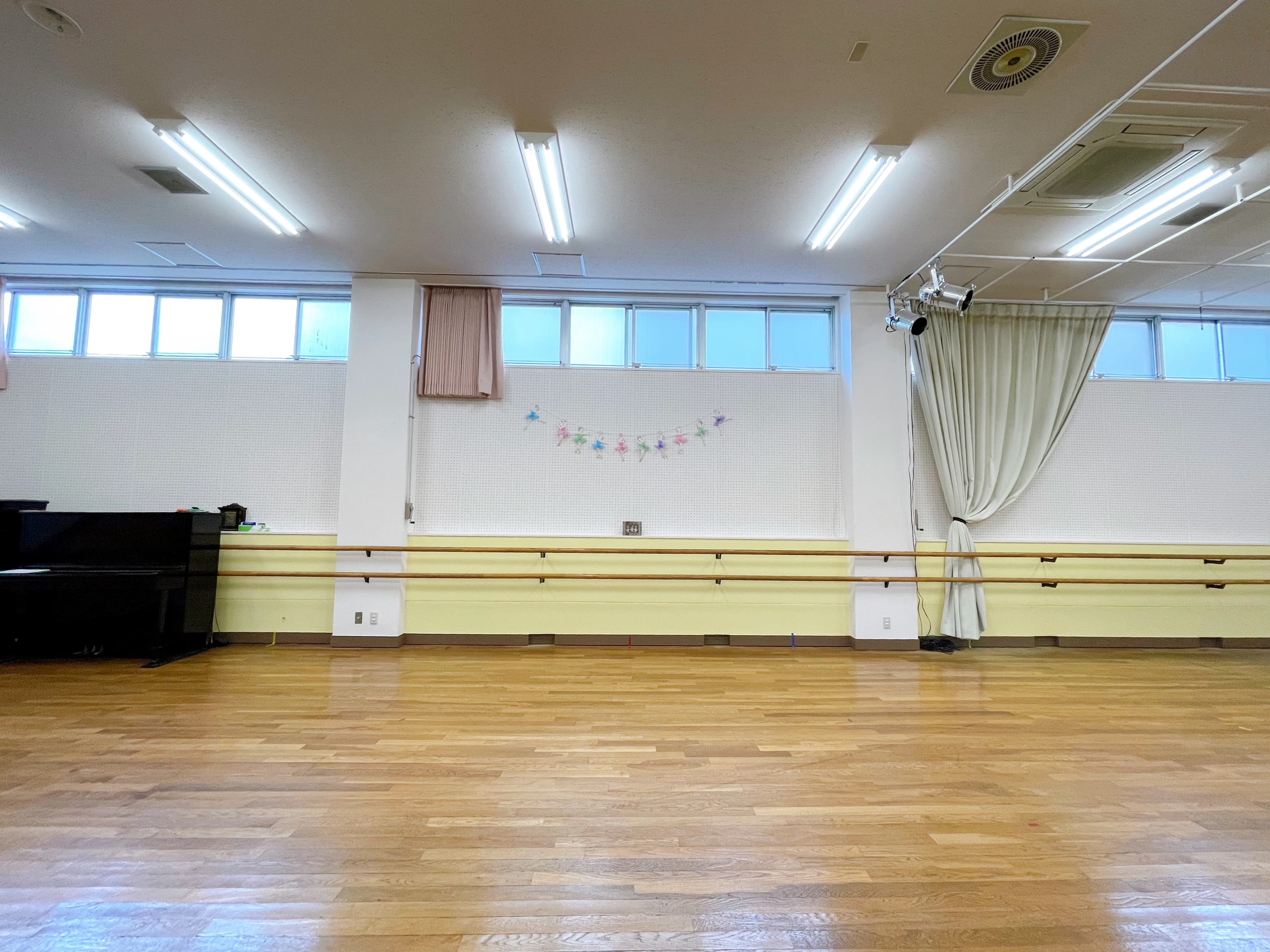 Komori Michiko Ballet(古森美智子バレエスタジオ) 舞鶴教室のサムネイル画像 3