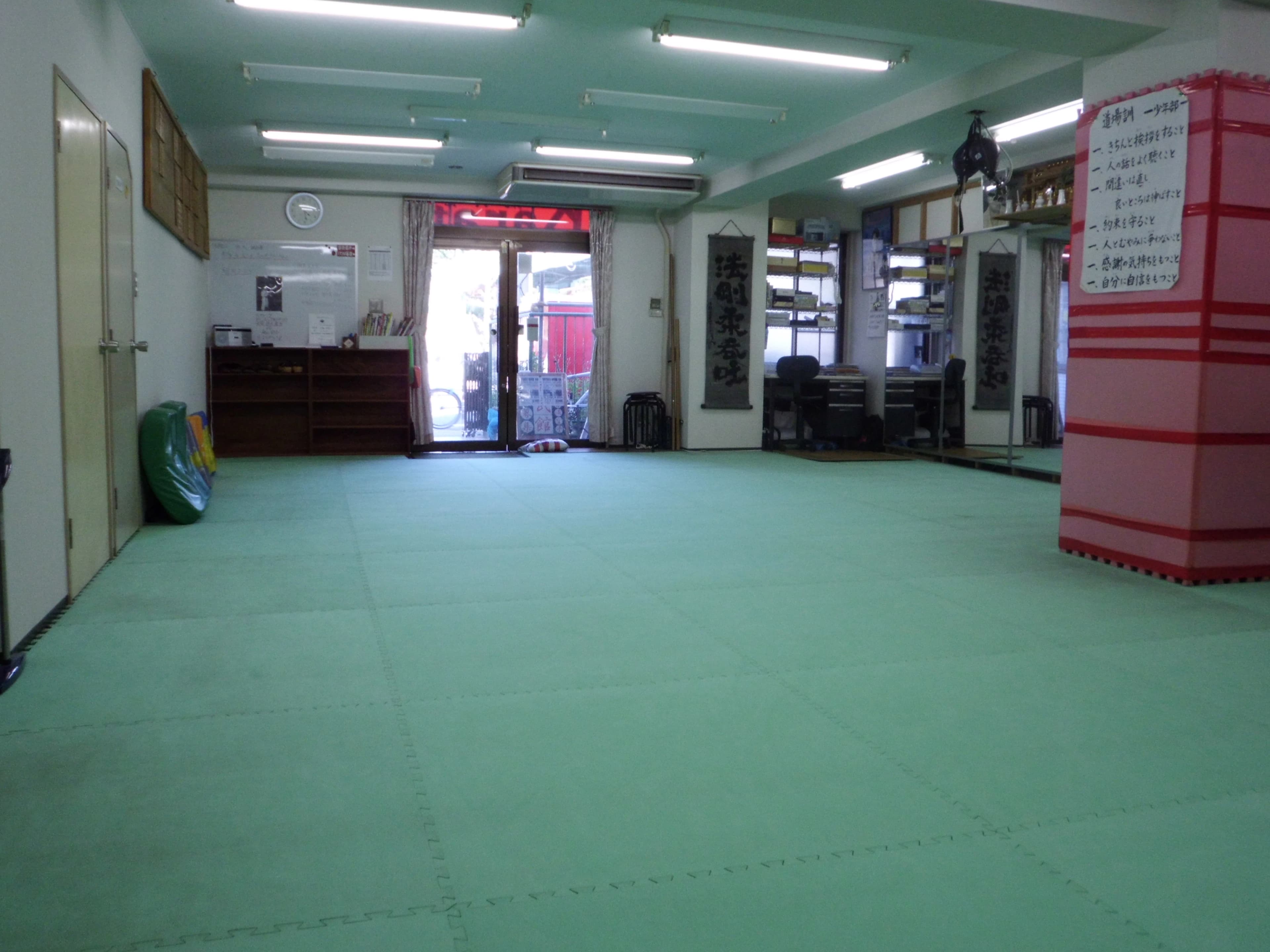 沖縄剛柔流空手道 琉武館 滝野川教室のサムネイル画像 5