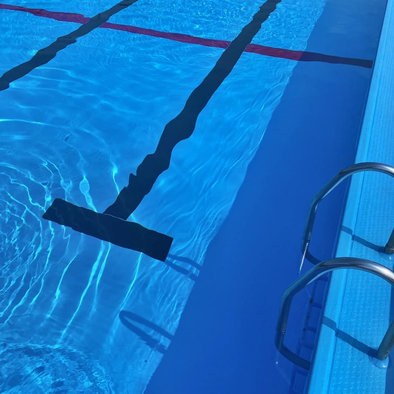 横浜市旭プールスイミングスクール 白根教室 画像 2