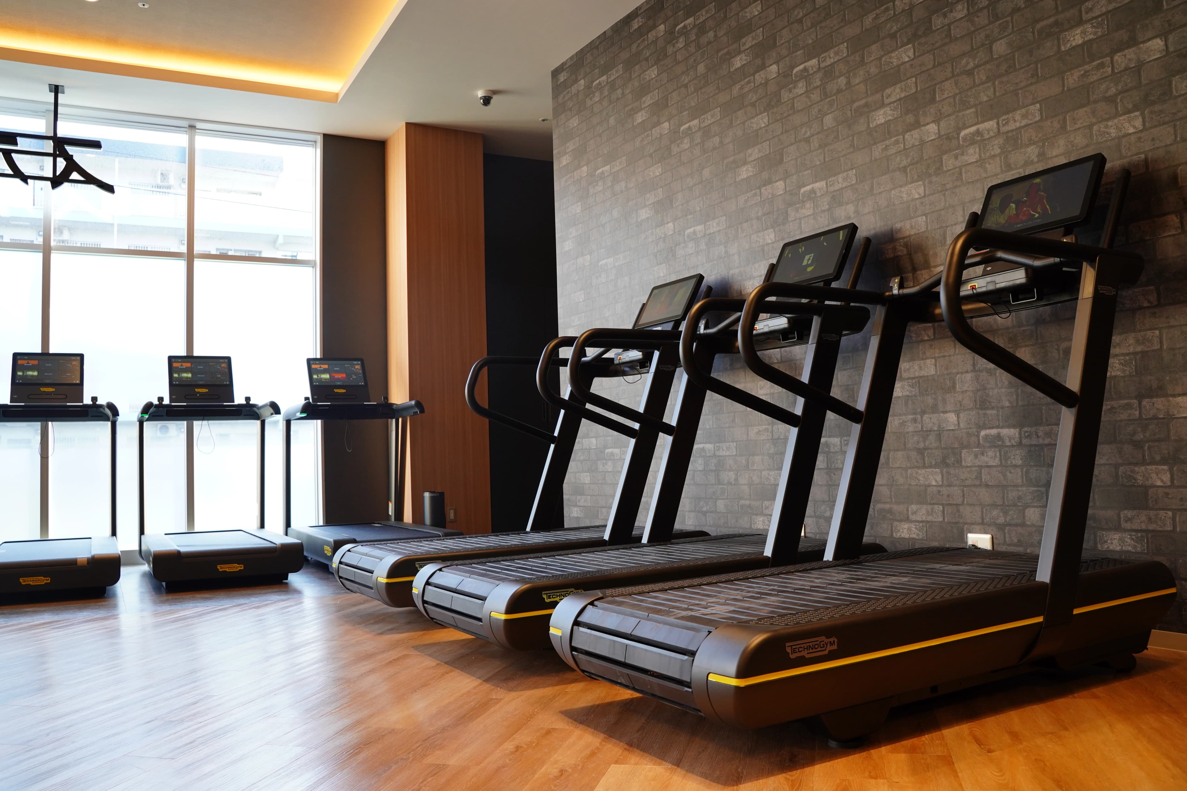 ESTA QUALIA(エスタ クオリア) スイミング・水泳 千早店のサムネイル画像 2