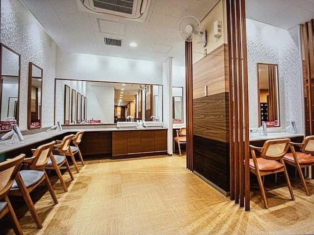 RENAISSANCE(ルネサンス) テニス スポーツクラブ＆スパ ルネサンス 経堂のサムネイル画像 3