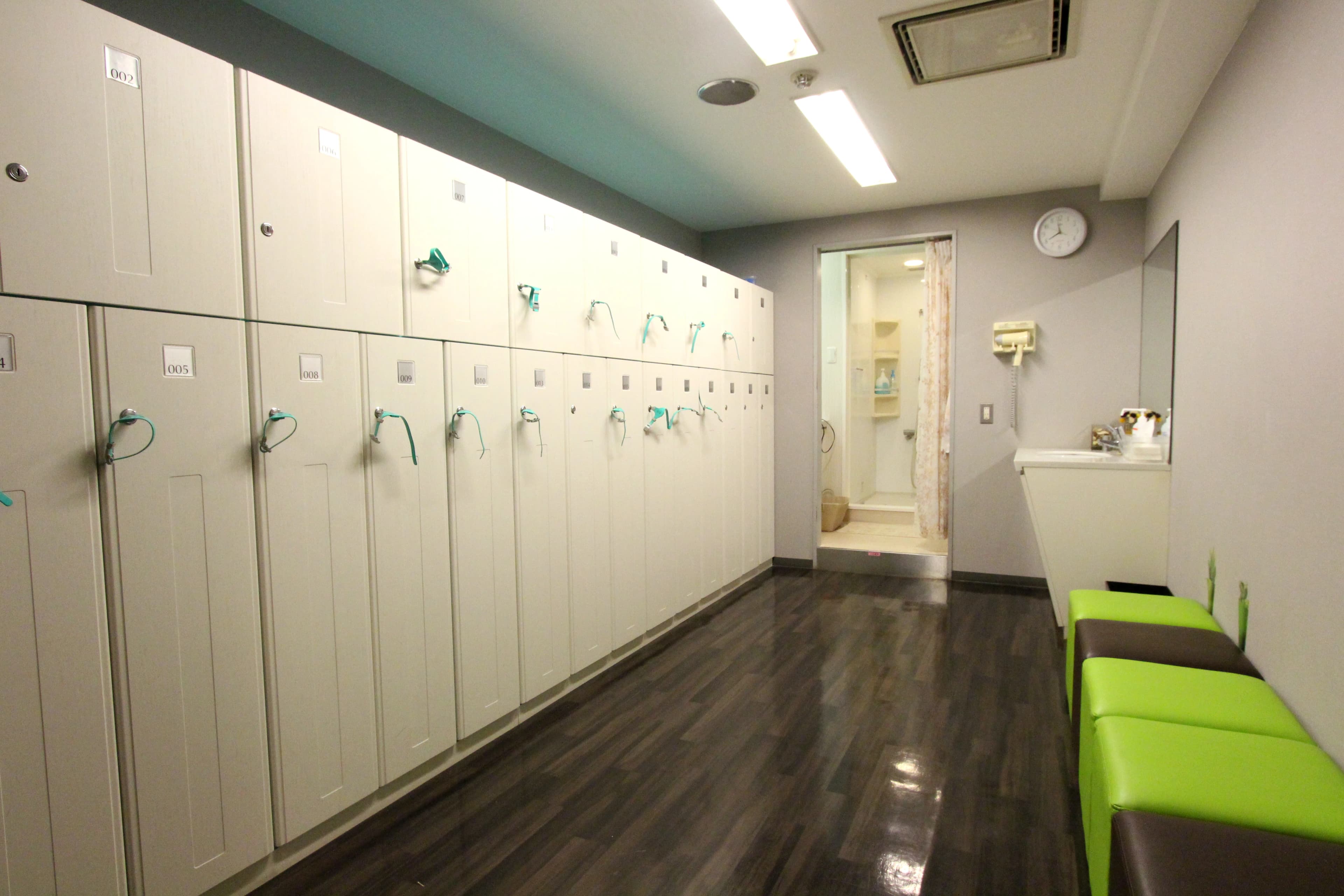 ロンドテニスドーム 栄町教室のサムネイル画像 4