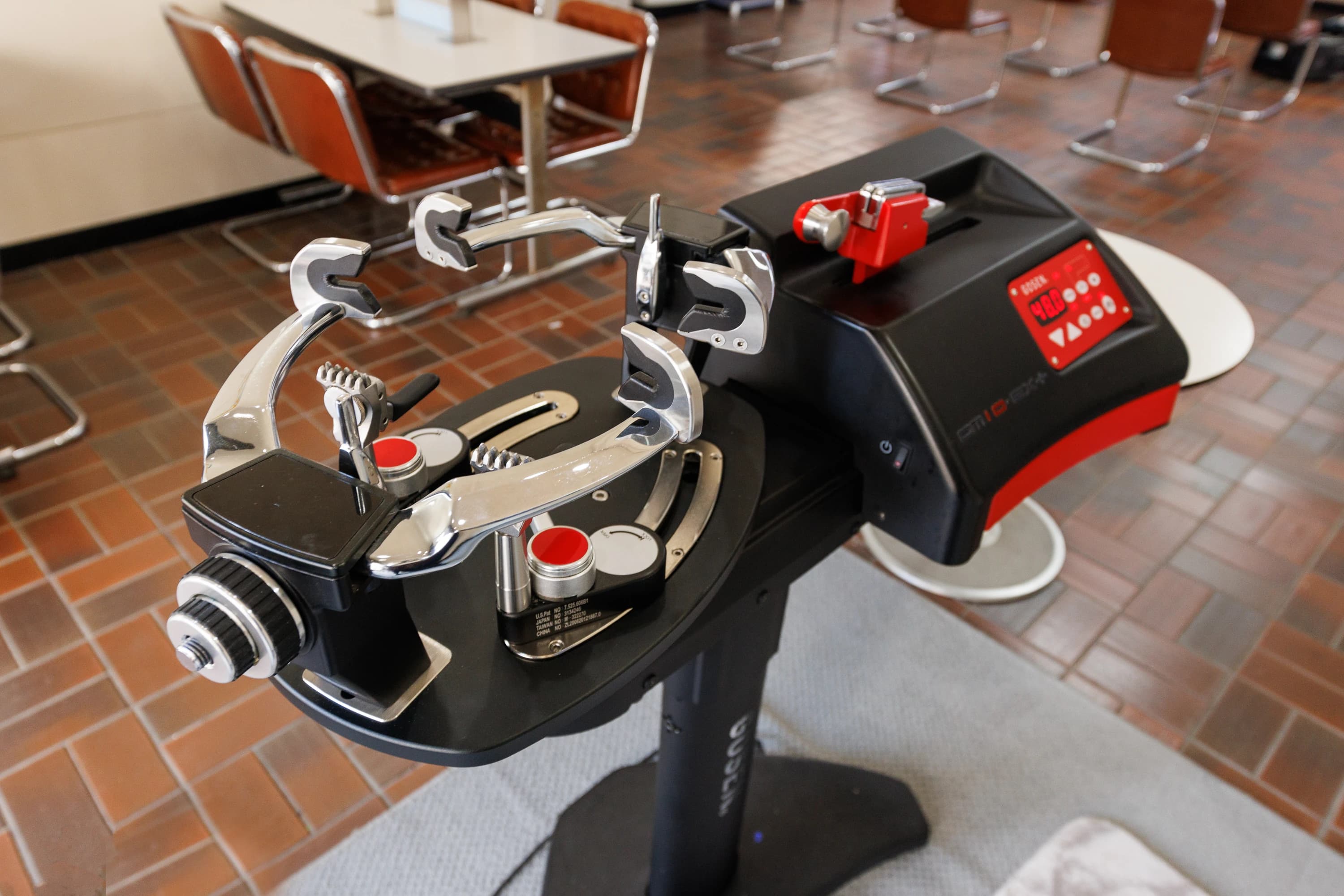 相模原インドアテニススクール 橋本教室のサムネイル画像 5