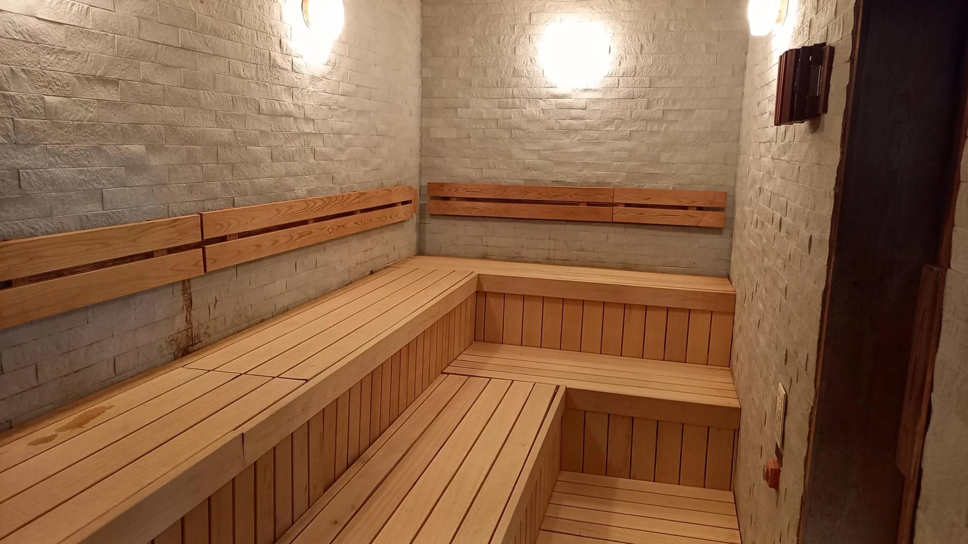 D-tennis セントラルフィットネスクラブ二俣川校のサムネイル画像 3