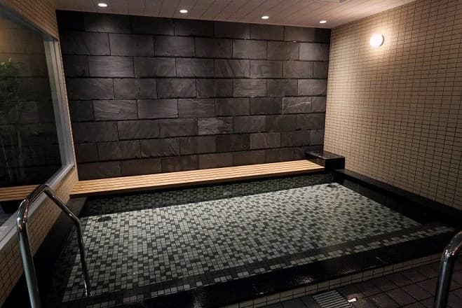 スポーツクラブ ルネサンス テニス 幕張24のサムネイル画像 2