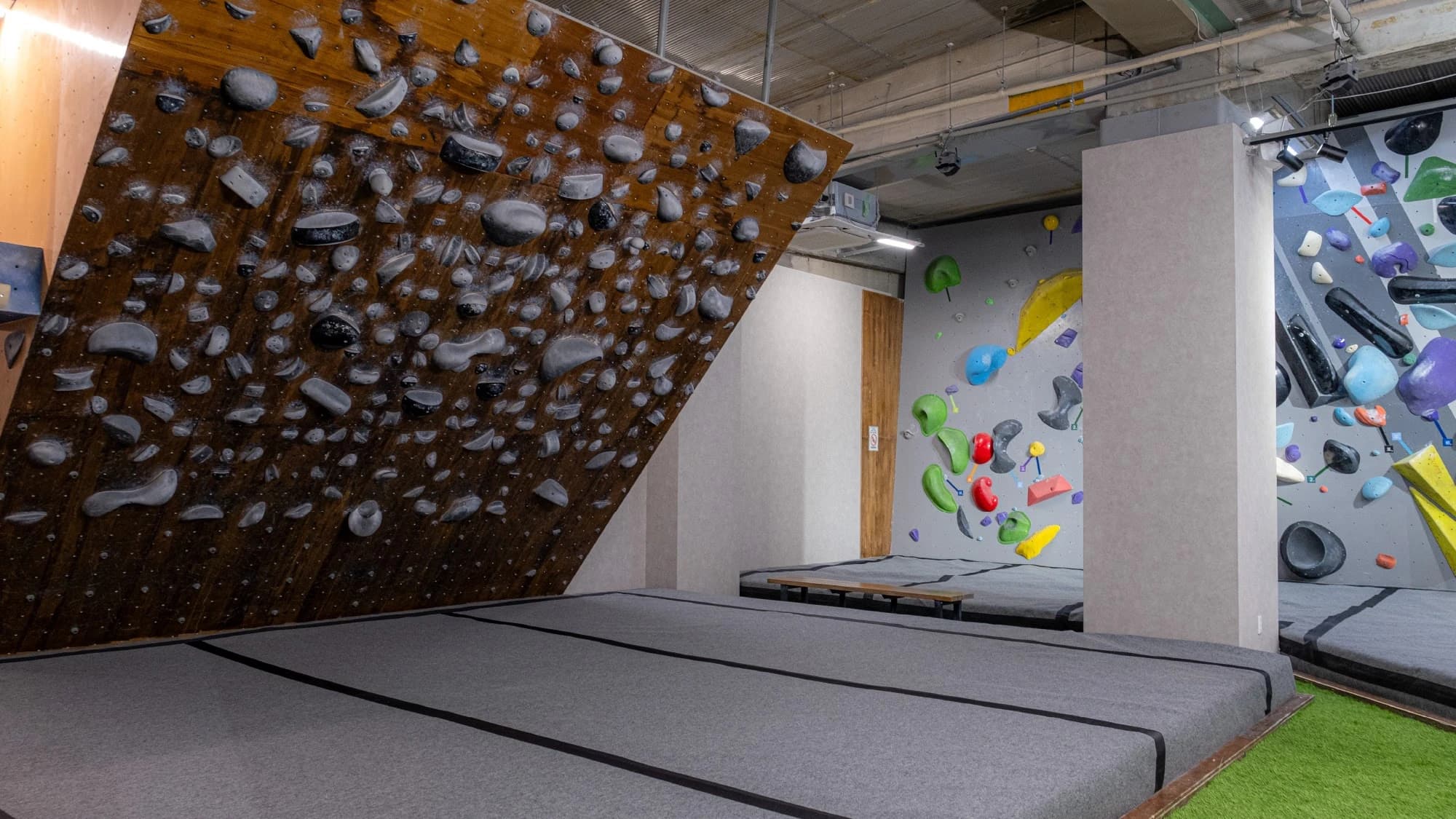 ROCKY ボルダリング 新宿曙橋店のサムネイル画像 2