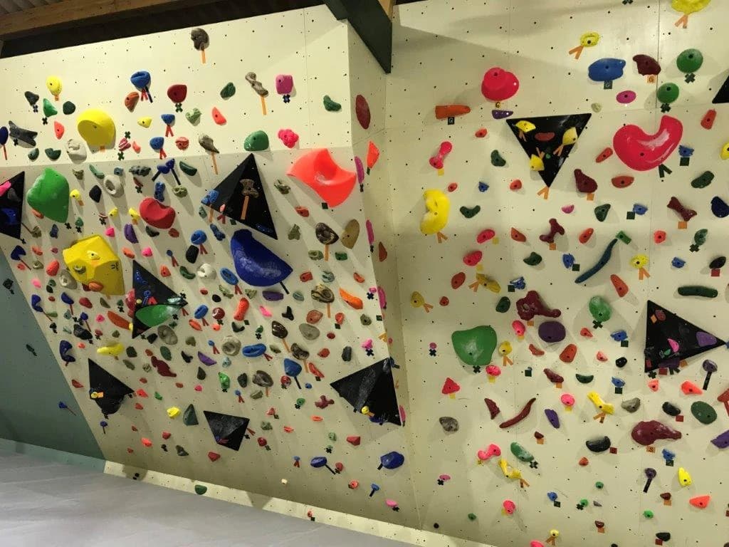 クライミングジム猿吉 ボルダリング 家徳教室のメイン画像