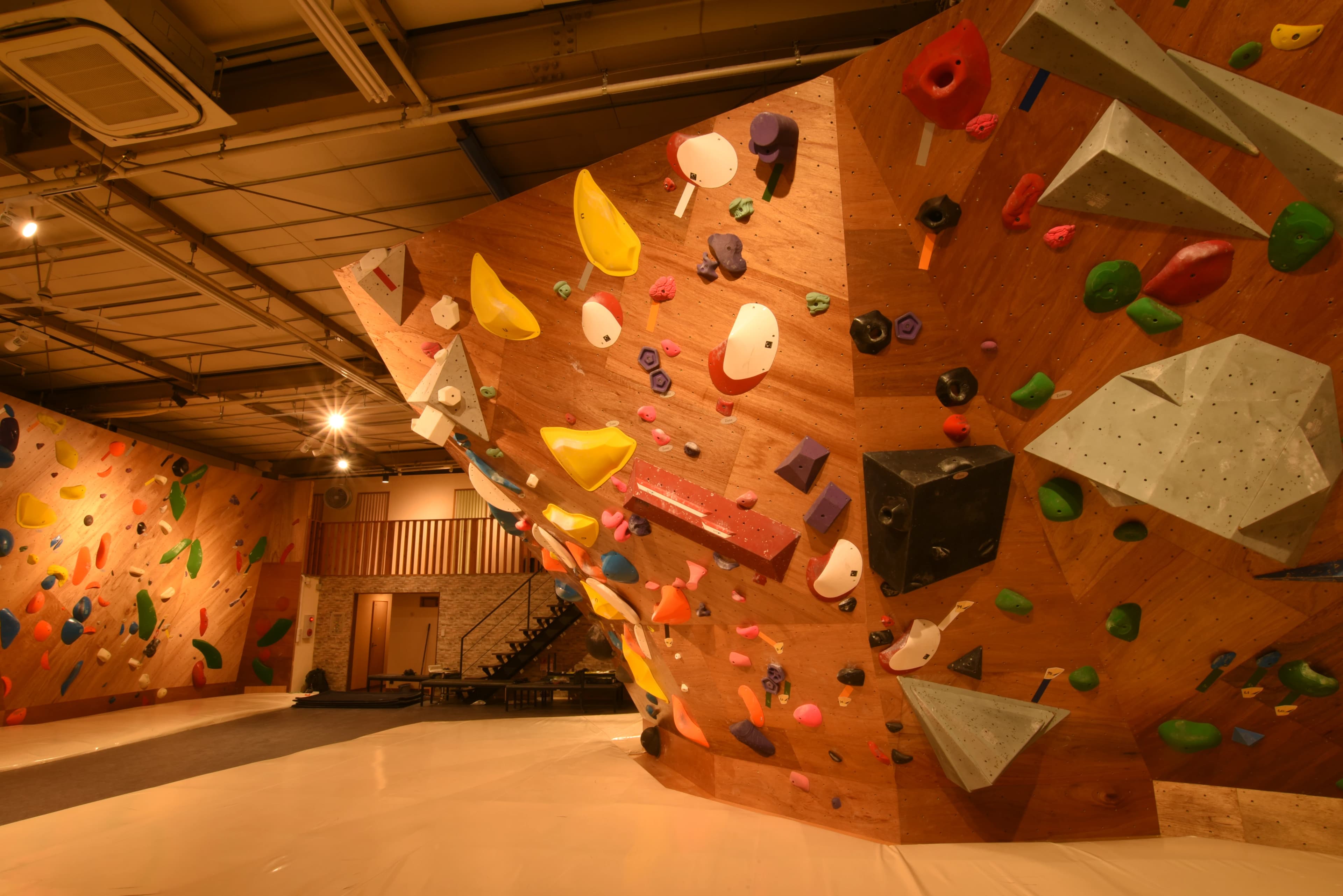 Play Mountain!(プレイマウンテン) ボルダリング 岡崎店のメイン画像