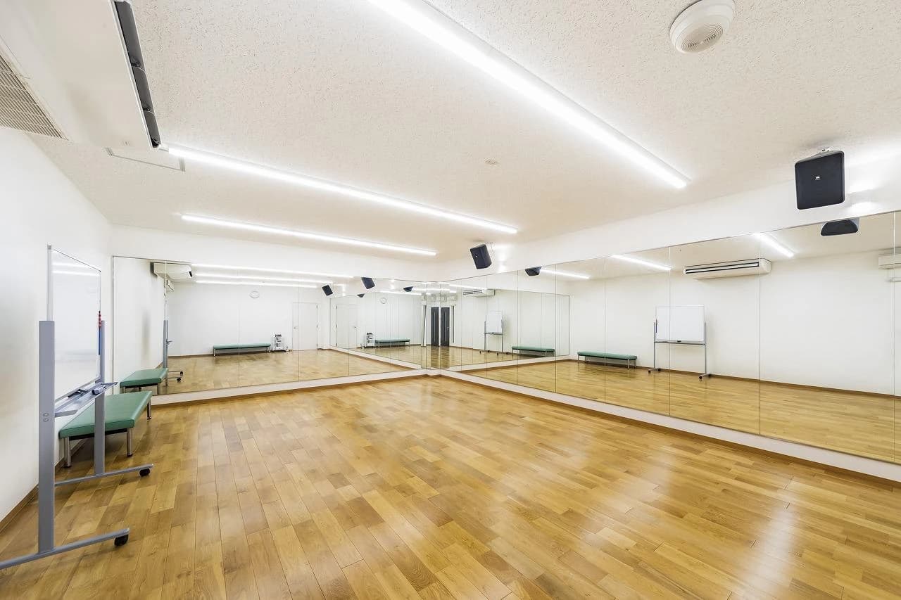 JEUGIA(ジュージヤ)カルチャーセンター バトントワリング イオンタウン豊中緑丘のサムネイル画像 4