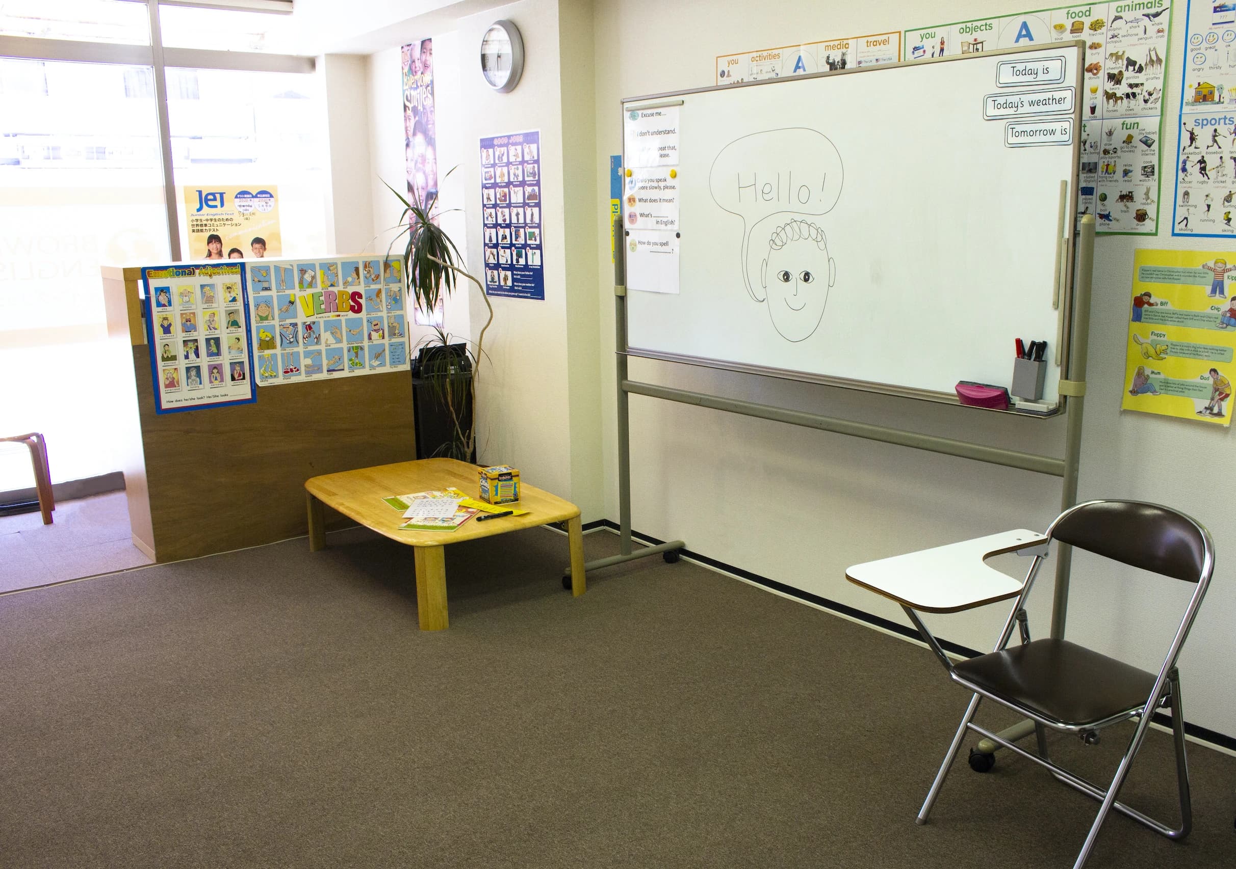 BROWNS ENGLISH(ブラウンズイングリッシュ) 岩倉八幡前校のサムネイル画像 4