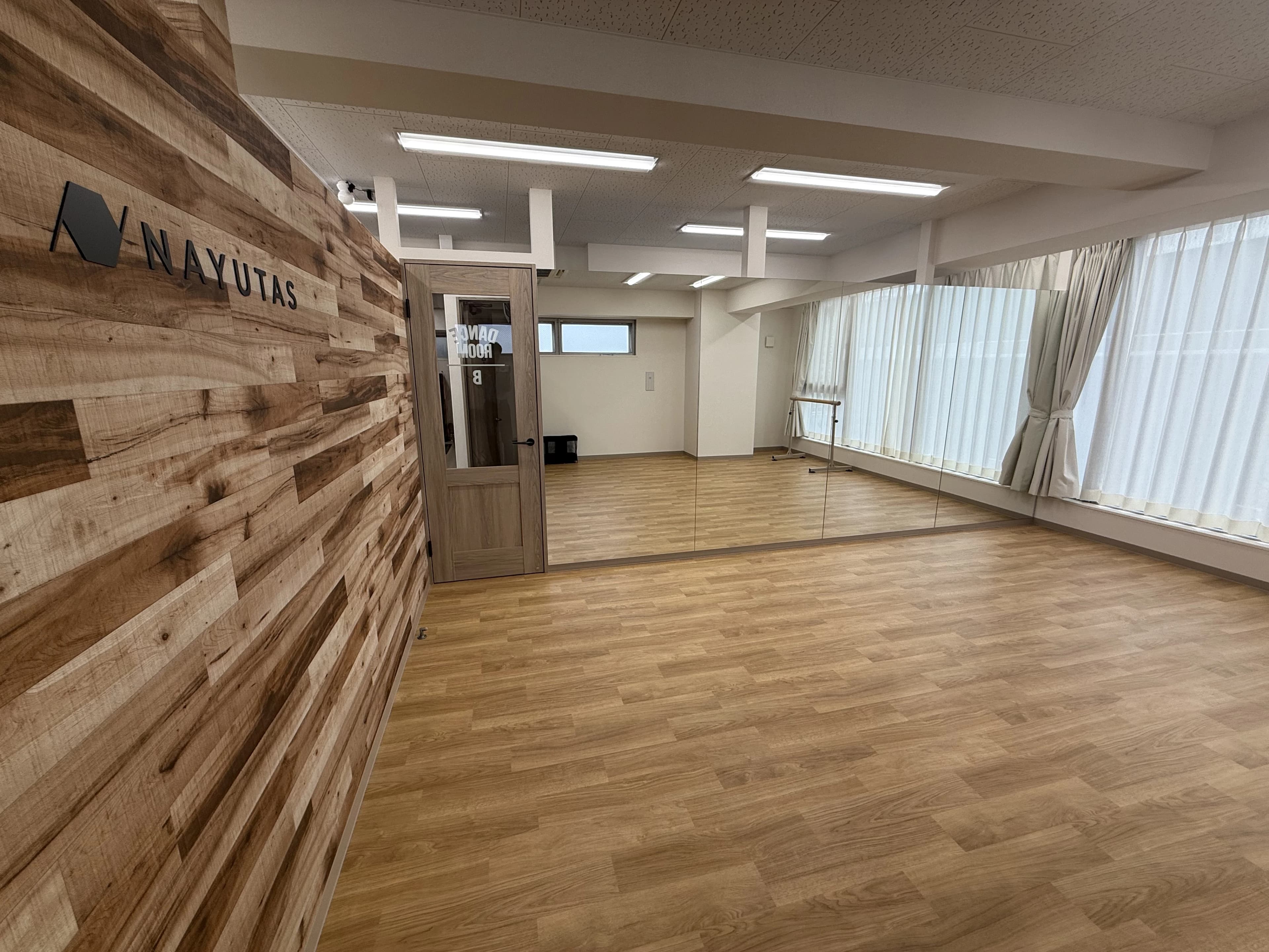 ボイストレーニング＆ダンスNAYUTAS所沢校のサムネイル画像 2