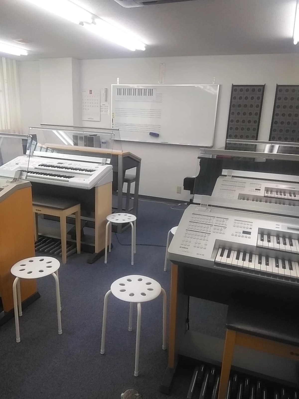 柏屋楽器 ピアノ 東浦和ミュージックセンターのサムネイル画像 5