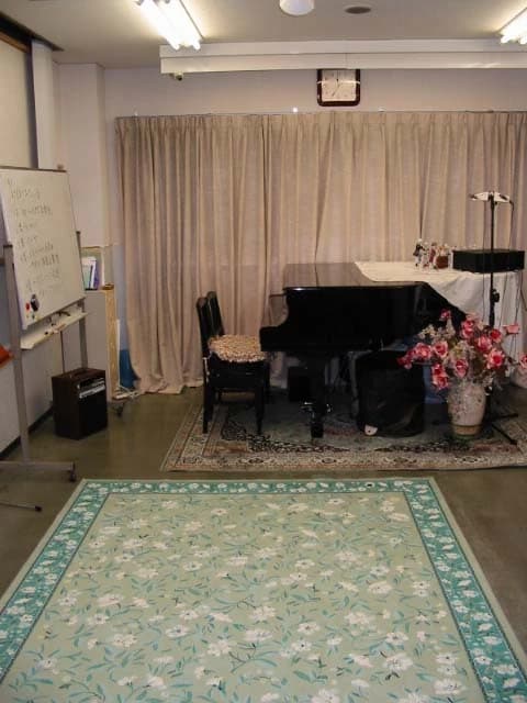 KMC音楽院 ピアノ 東成教室のサムネイル画像 3