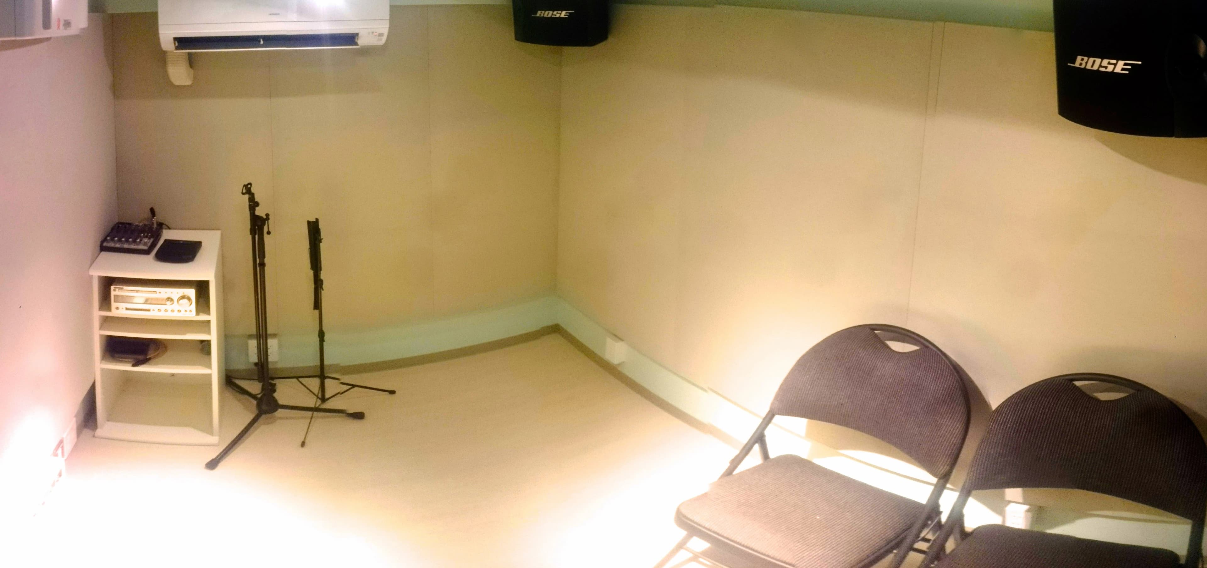 MUSIC STUDIO UNIVERSE ボーカル・ボイストレーニング 細工町教室のサムネイル画像 4