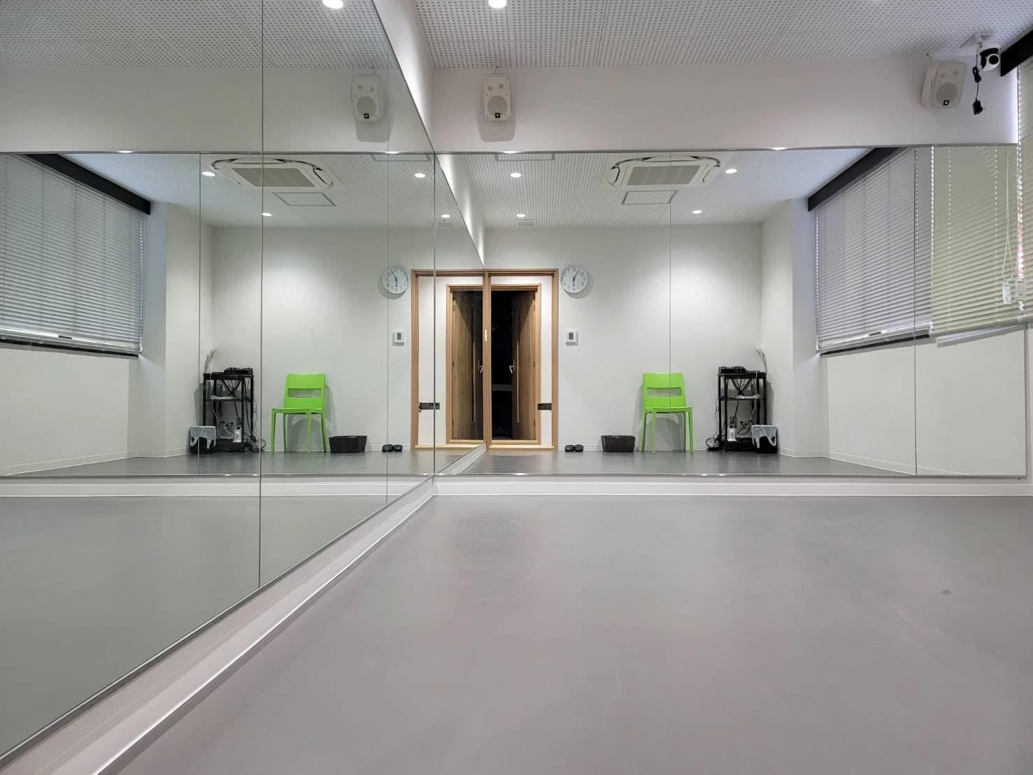 NAYUTAS ボーカル・ボイストレーニング 福岡博多駅前校のサムネイル画像 2