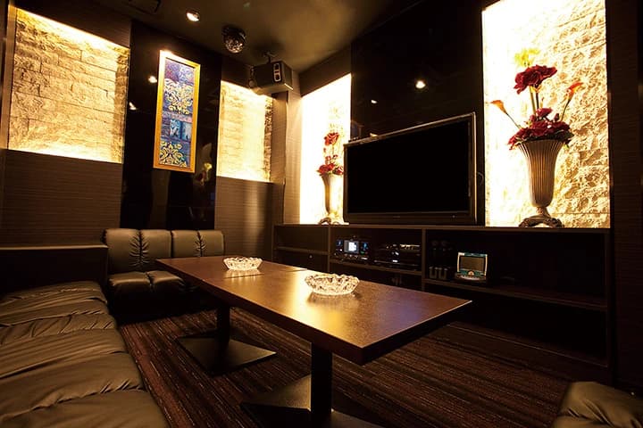 セレクトーン ギター カラオケ コート・ダジュール 目黒駅西口店のメイン画像