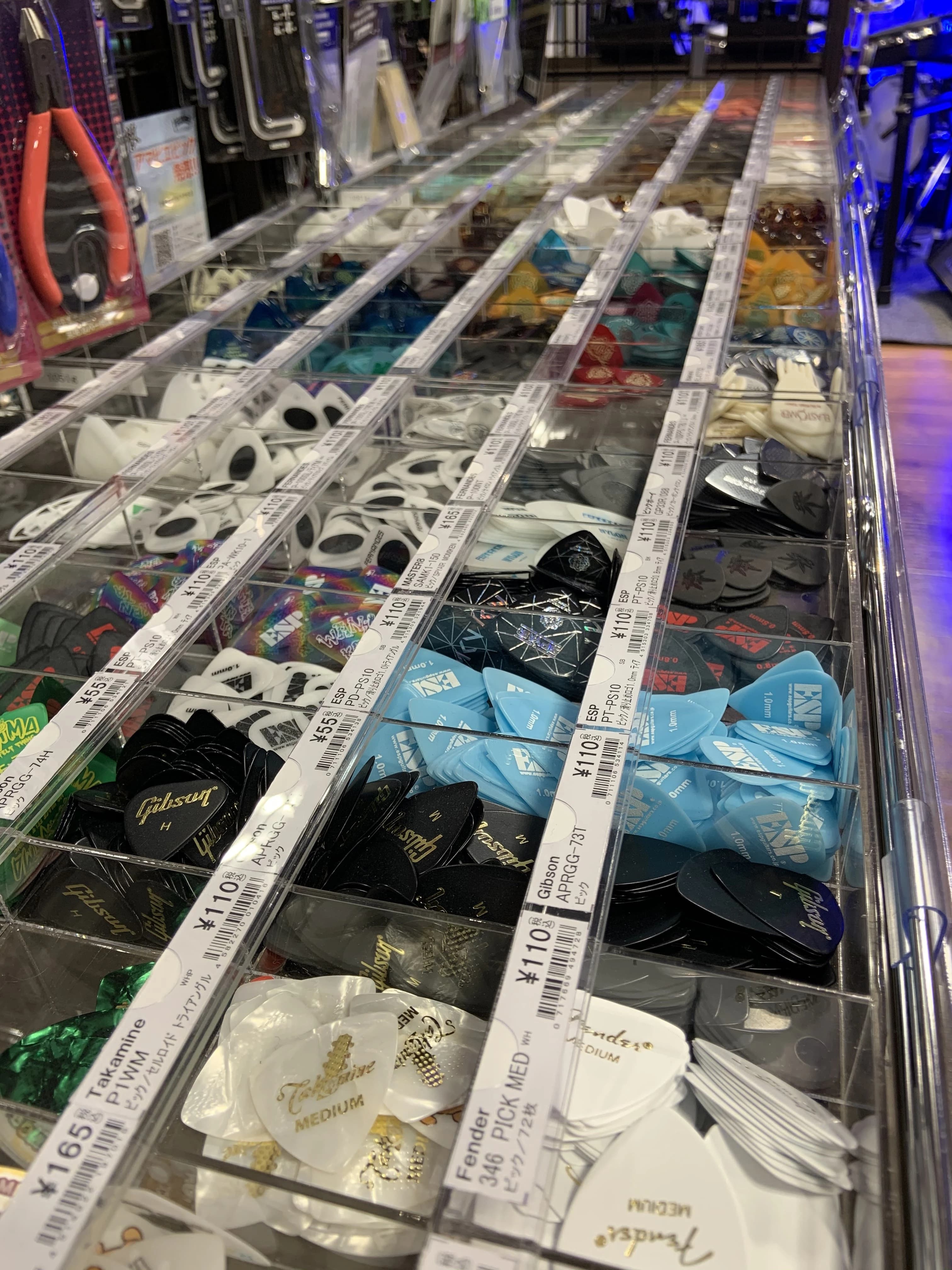 島村楽器 ギター 立川店のサムネイル画像 5