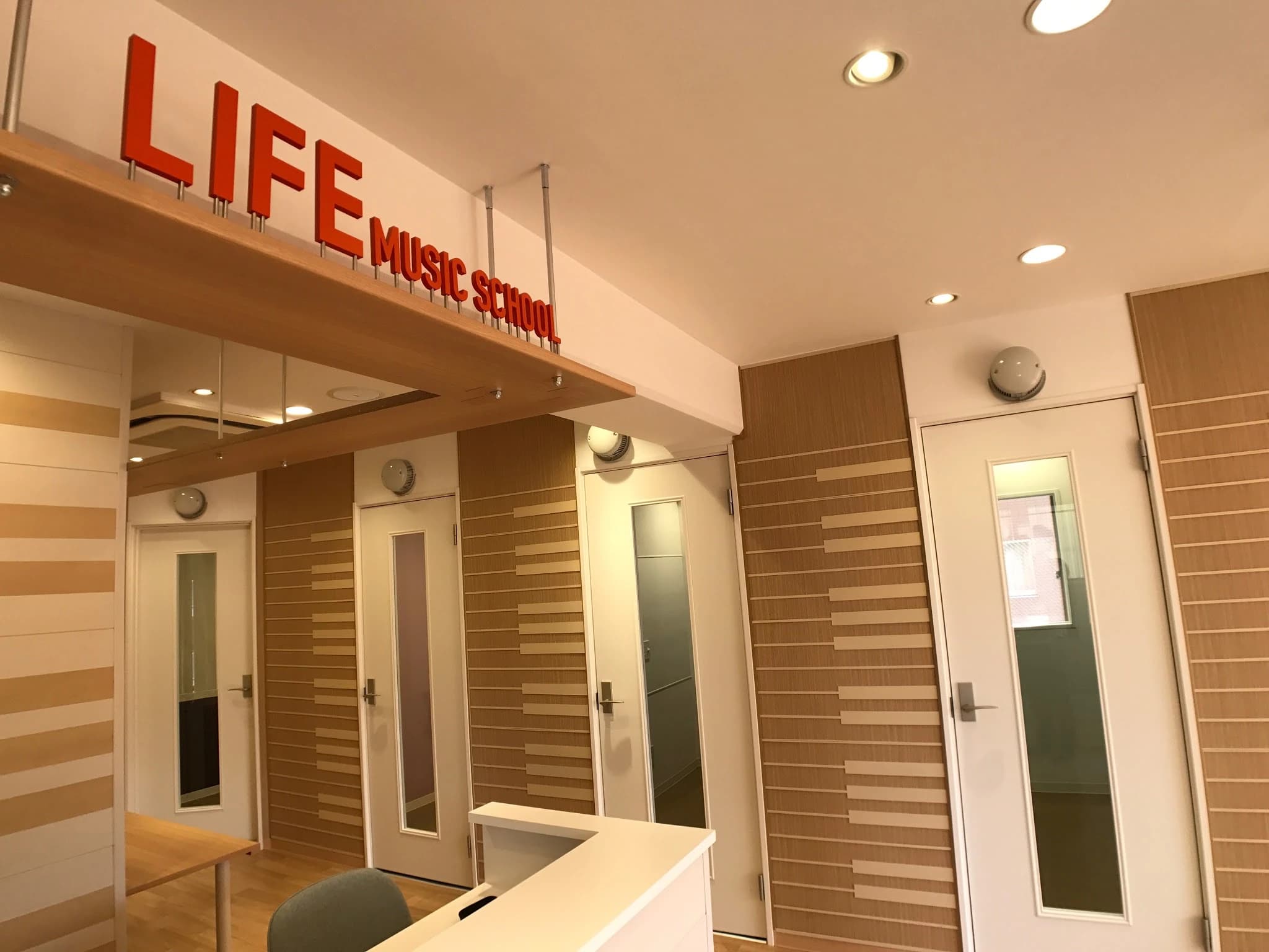 LIFE MUSIC SCHOOL ギター 池袋スタジオのサムネイル画像 2