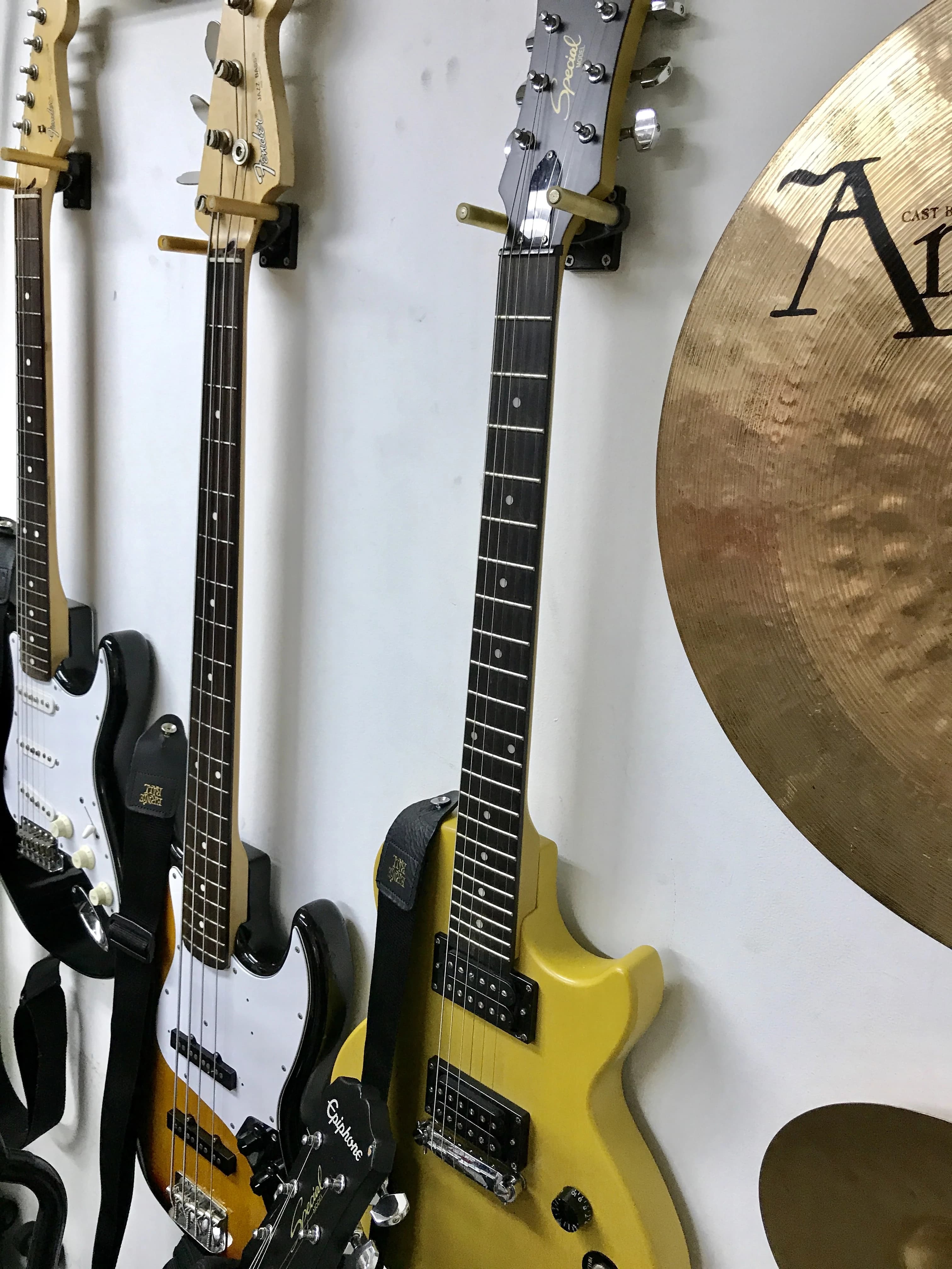 椿音楽教室 ギター アキバ 音楽館のサムネイル画像 3