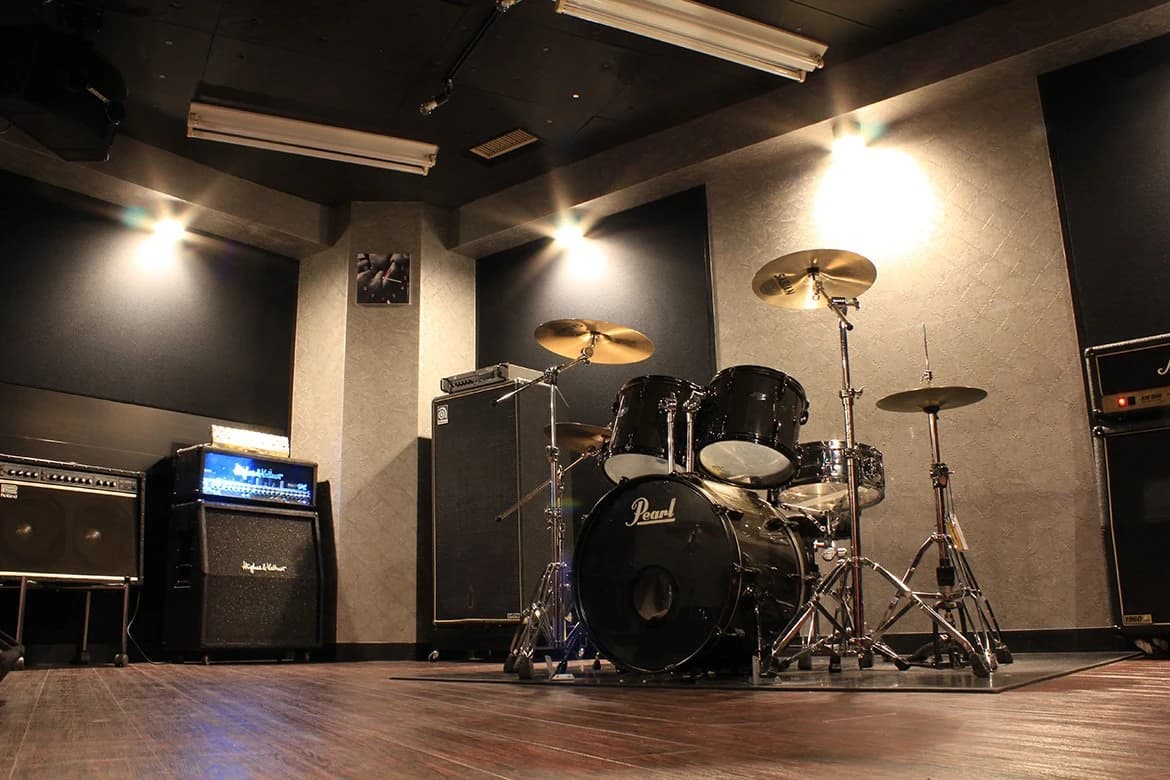 セレクトーン ギター スタジオペンタ横浜店のサムネイル画像 2