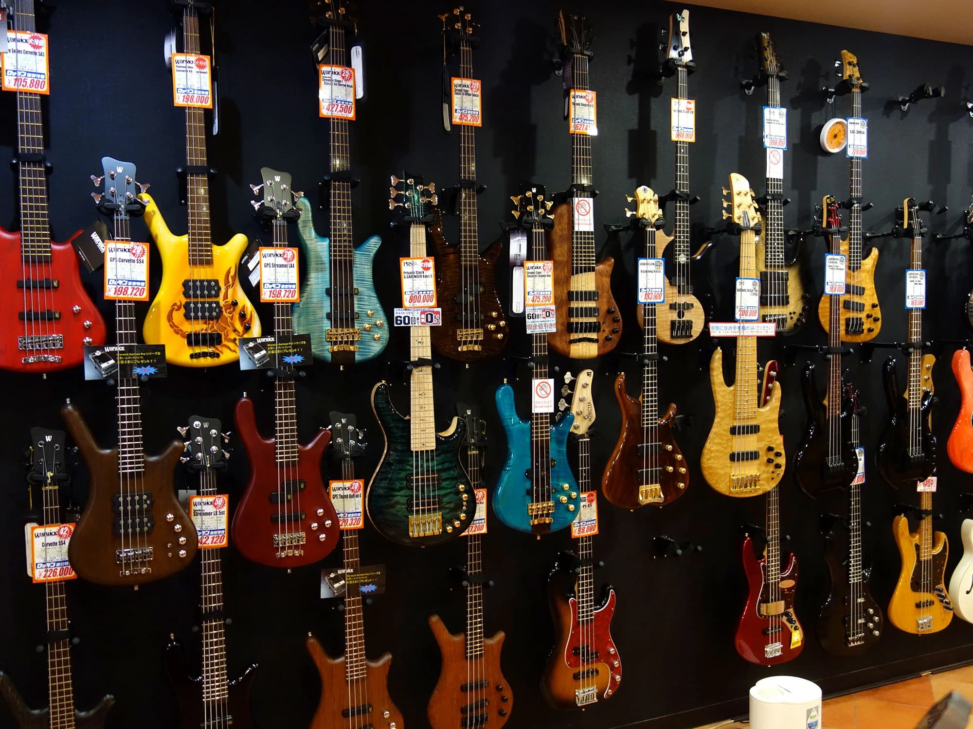 ロッキン ギター 名古屋栄店のサムネイル画像 3